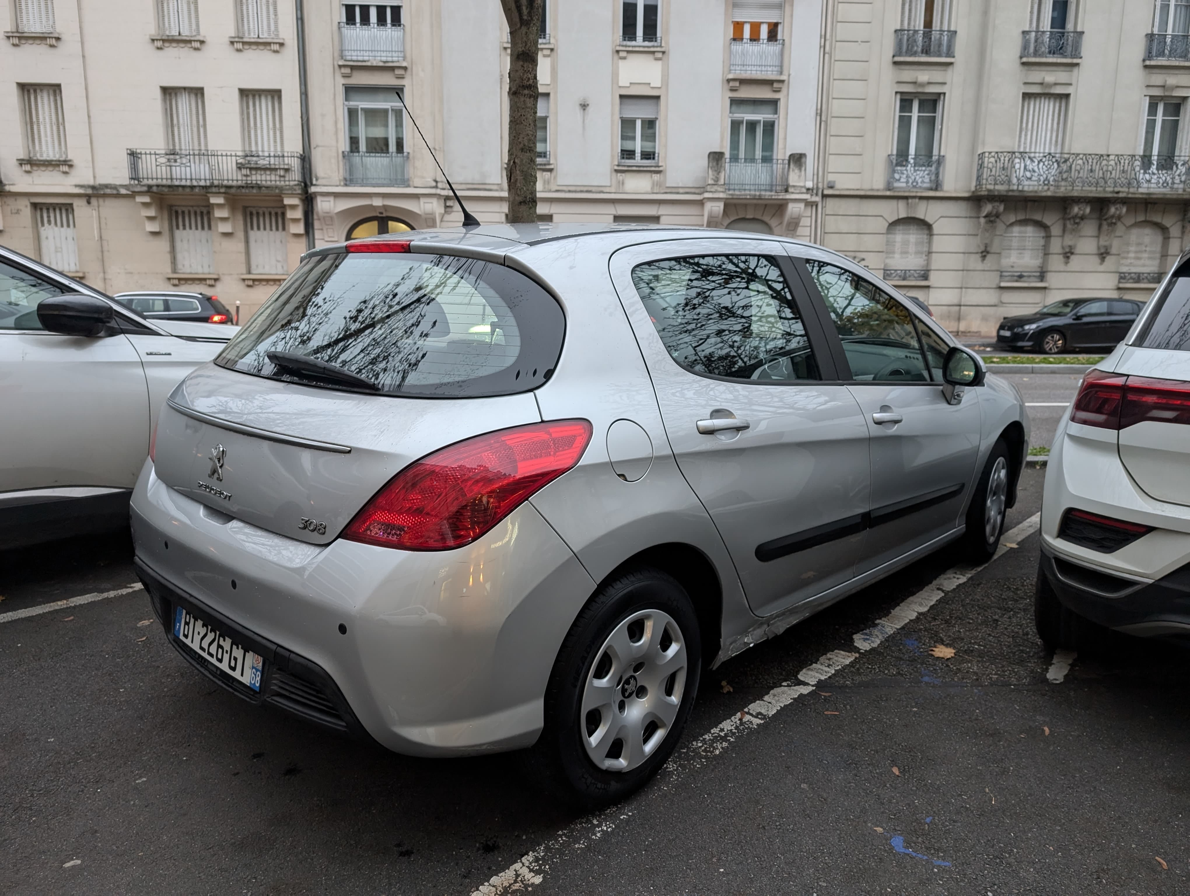 Peugeot 308 avec Climatisation