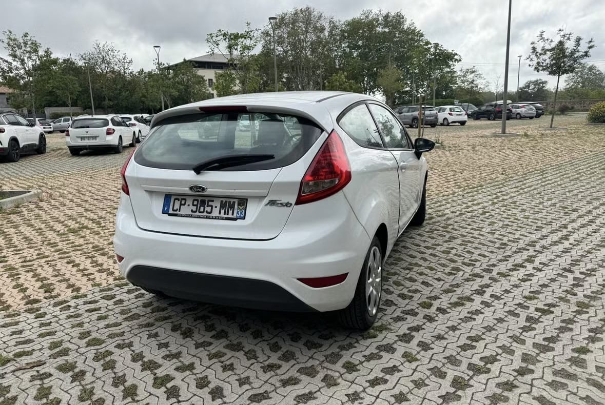Ford Fiesta avec Audio Bluetooth