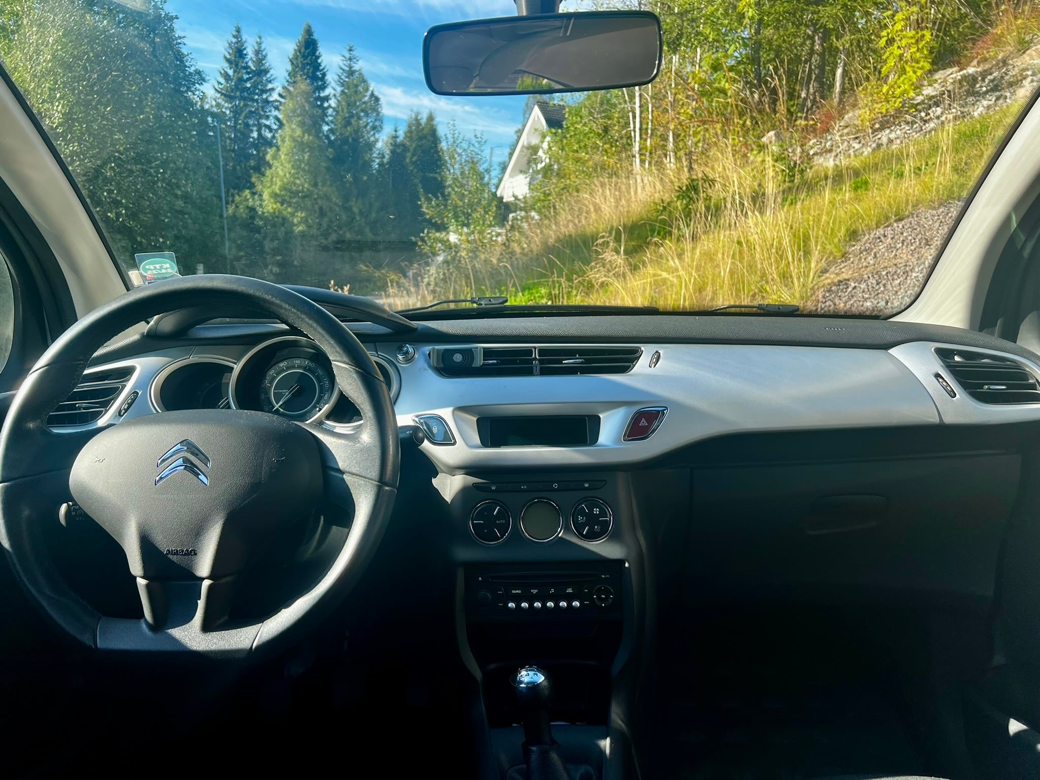Citroen C3 Picasso med Lydinngang