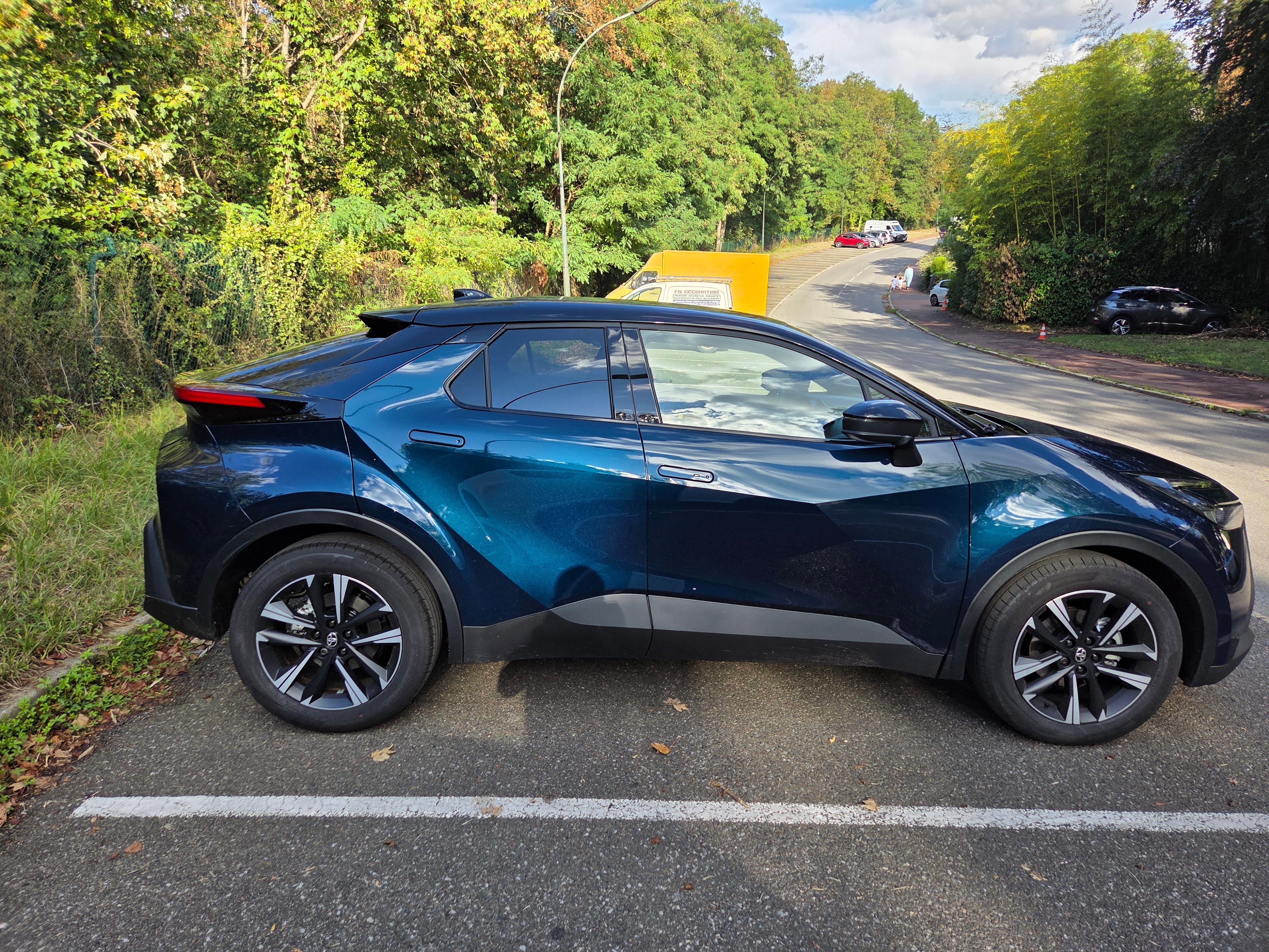 Toyota C-HR Hybrid avec Climatisation