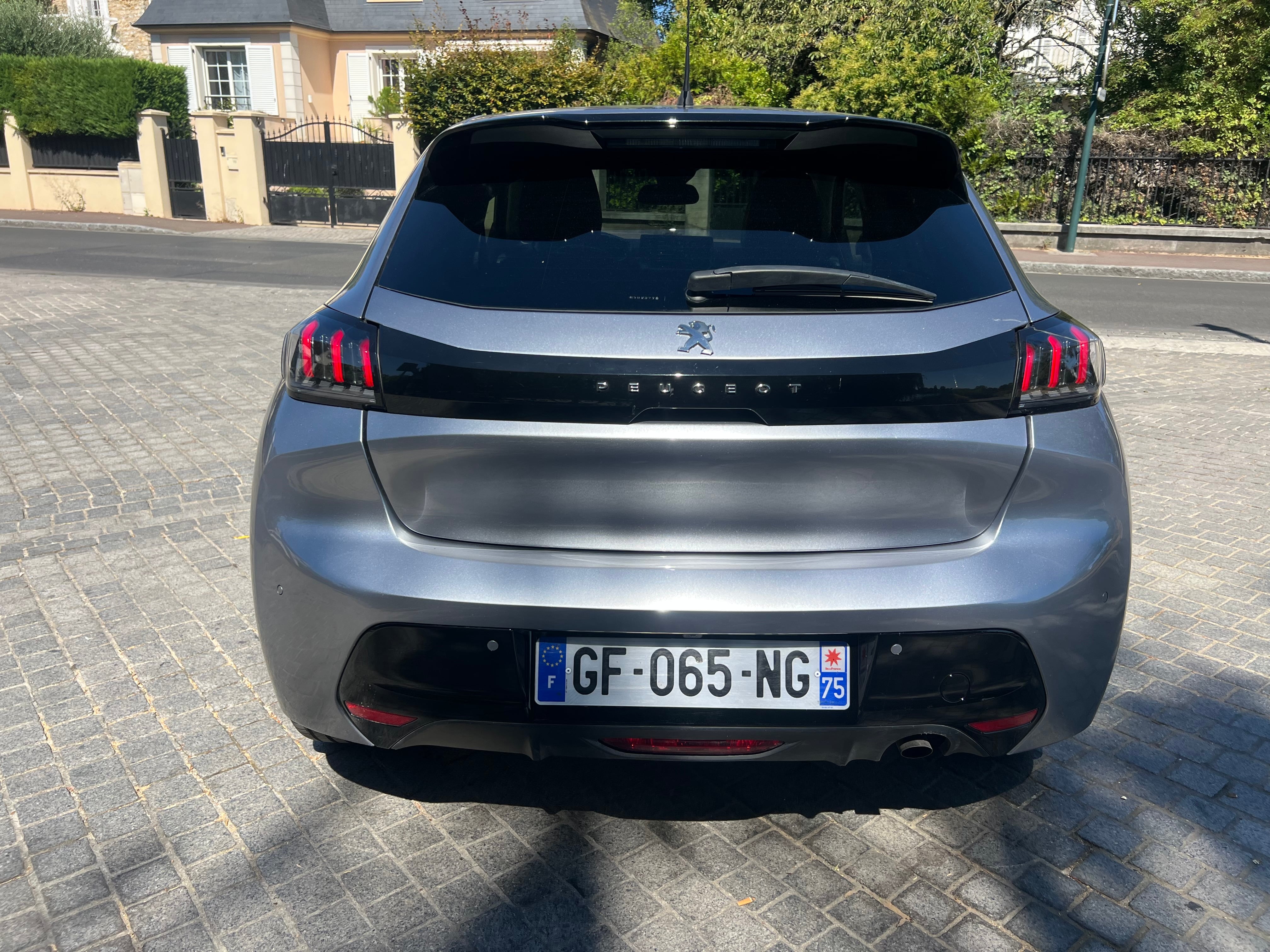 Peugeot 208 Boîte automatique