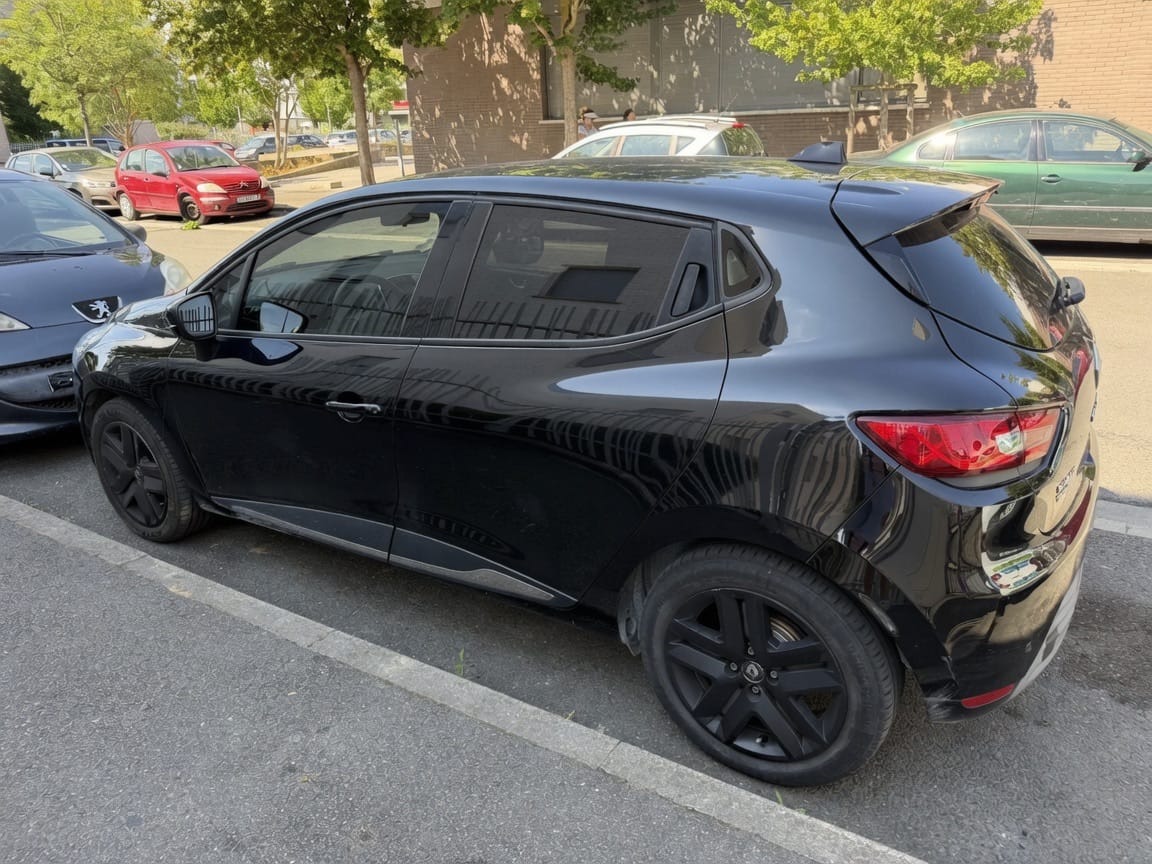 Renault Clio avec Climatisation