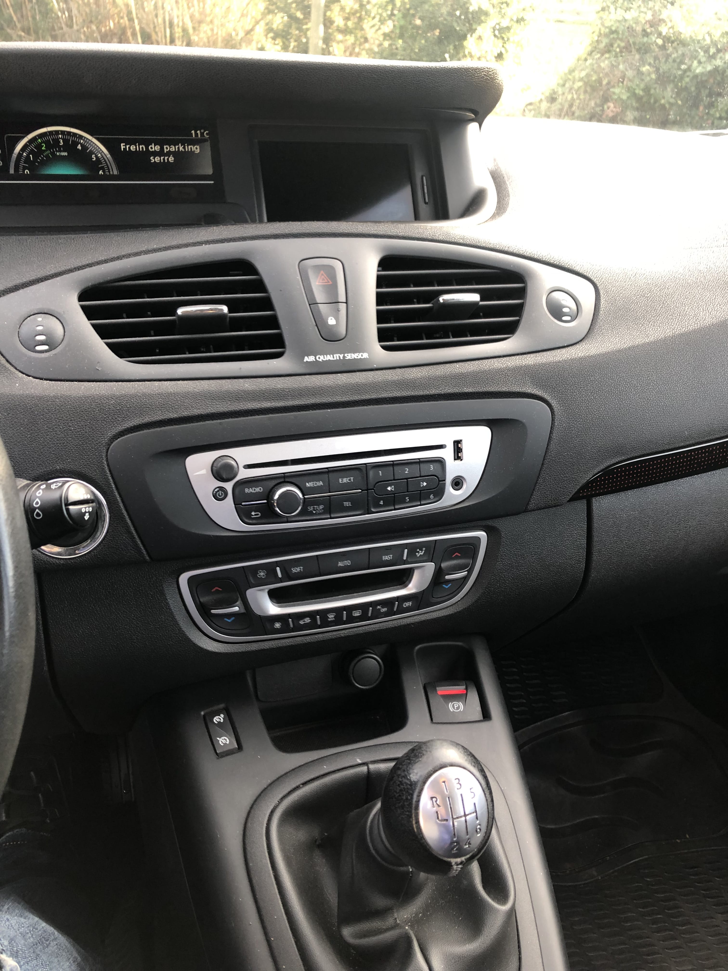 Renault Grand Scenic 1,5 dci avec Entrée audio / iPod
