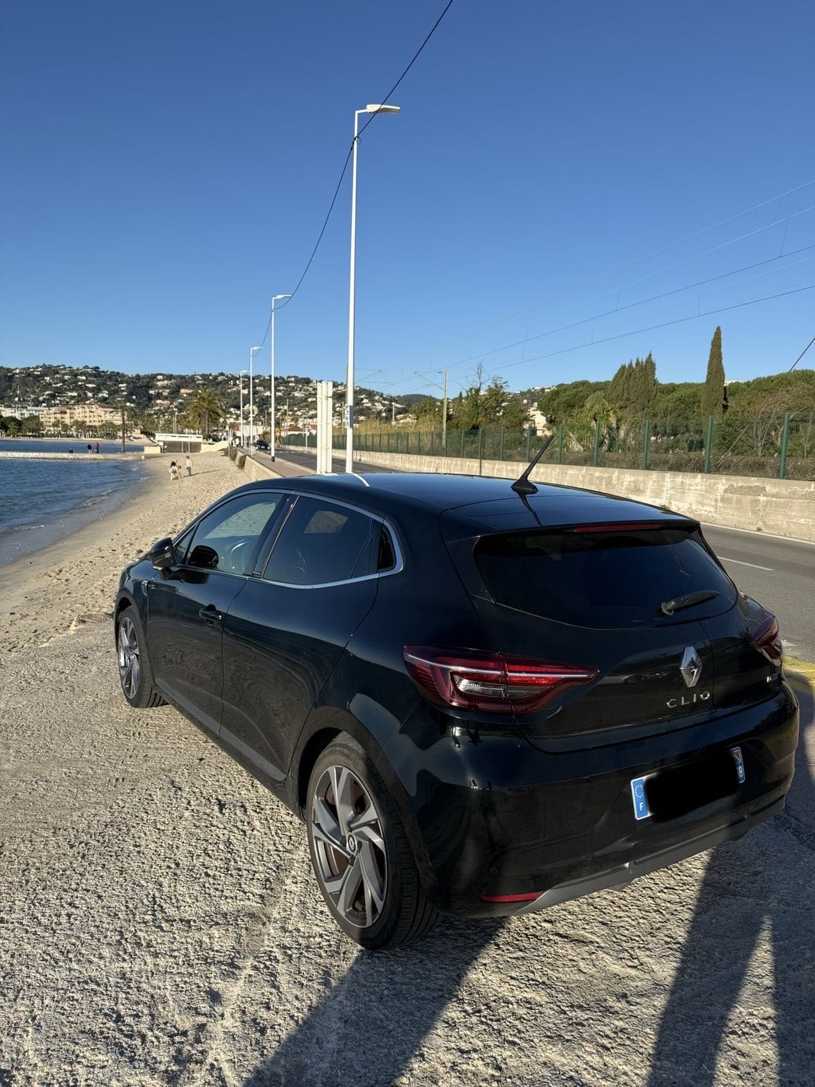Renault Clio E-tech avec GPS
