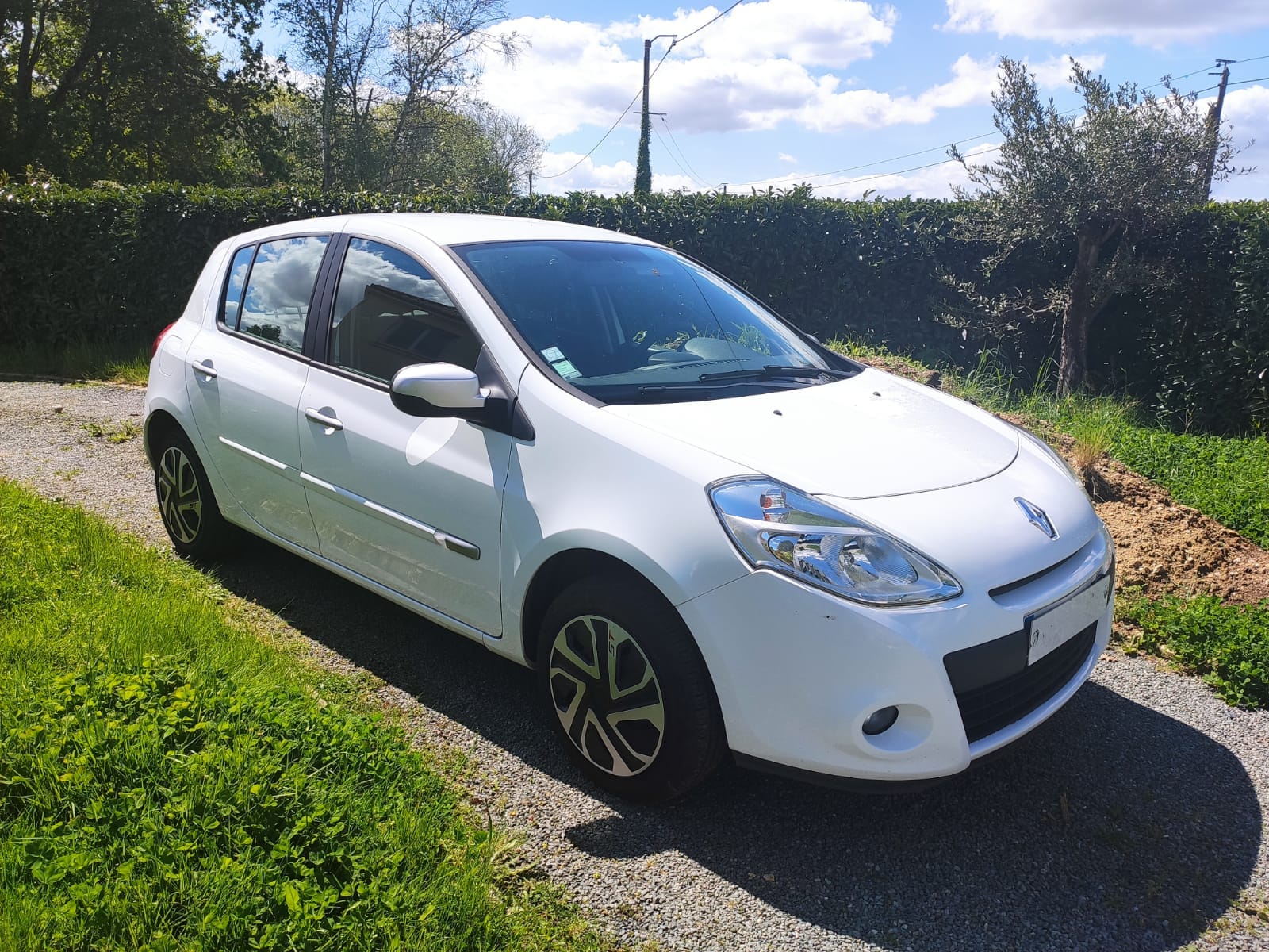 Renault Clio, 2014, Essence 98