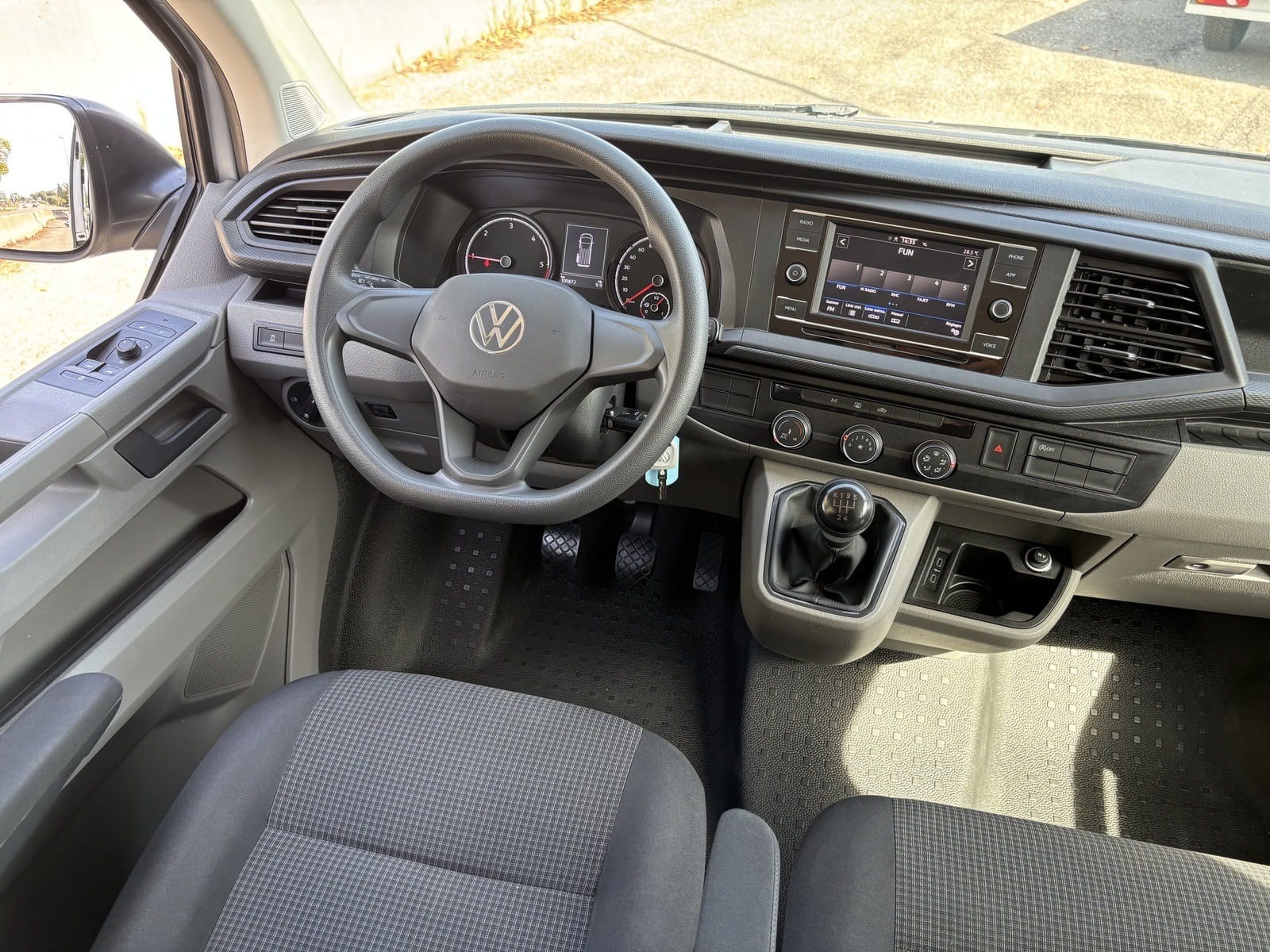 Volkswagen Transporter 6.1 Business Line avec GPS