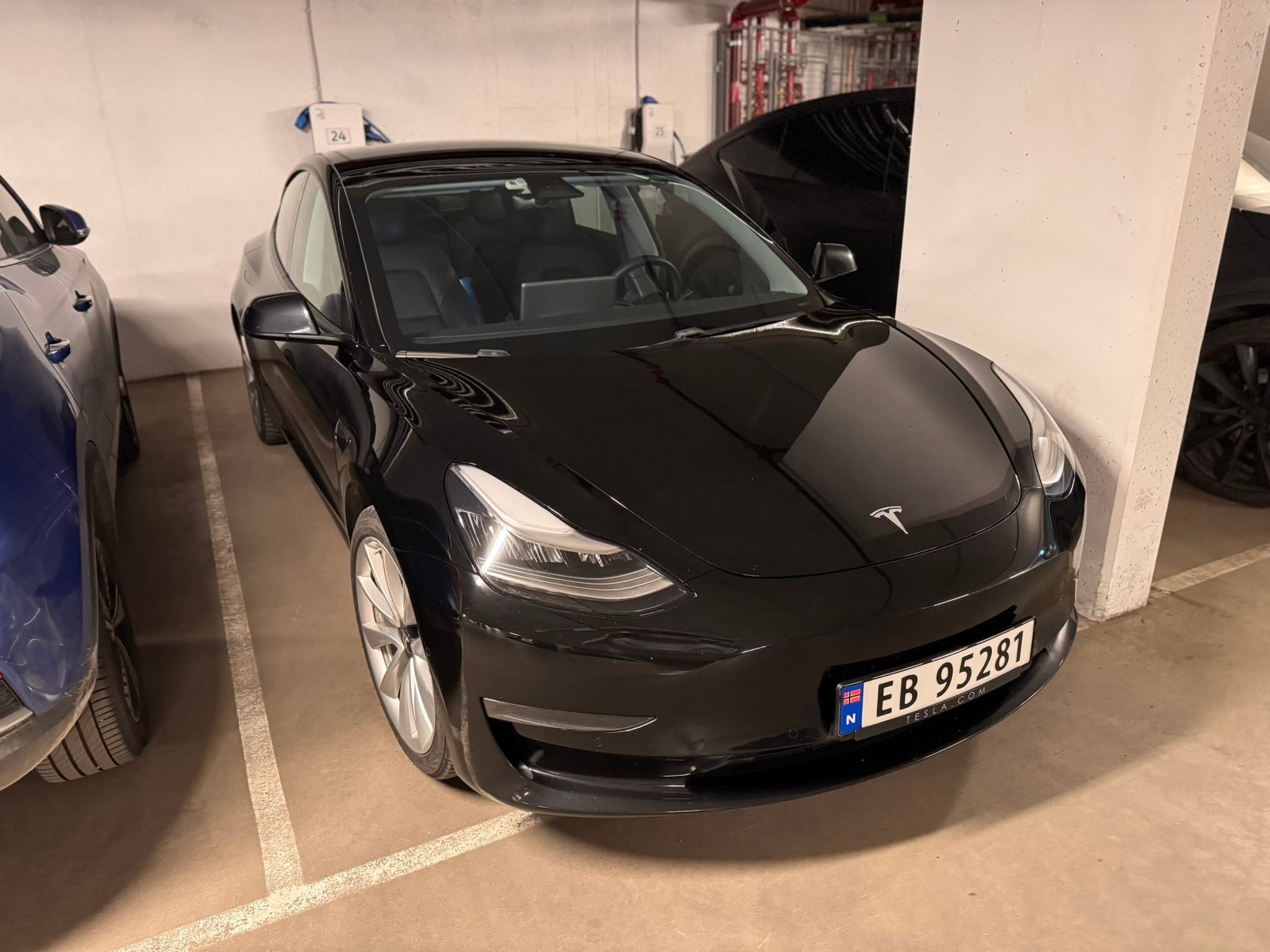 Tesla Model 3 Long Range med Firehjulstrekk
