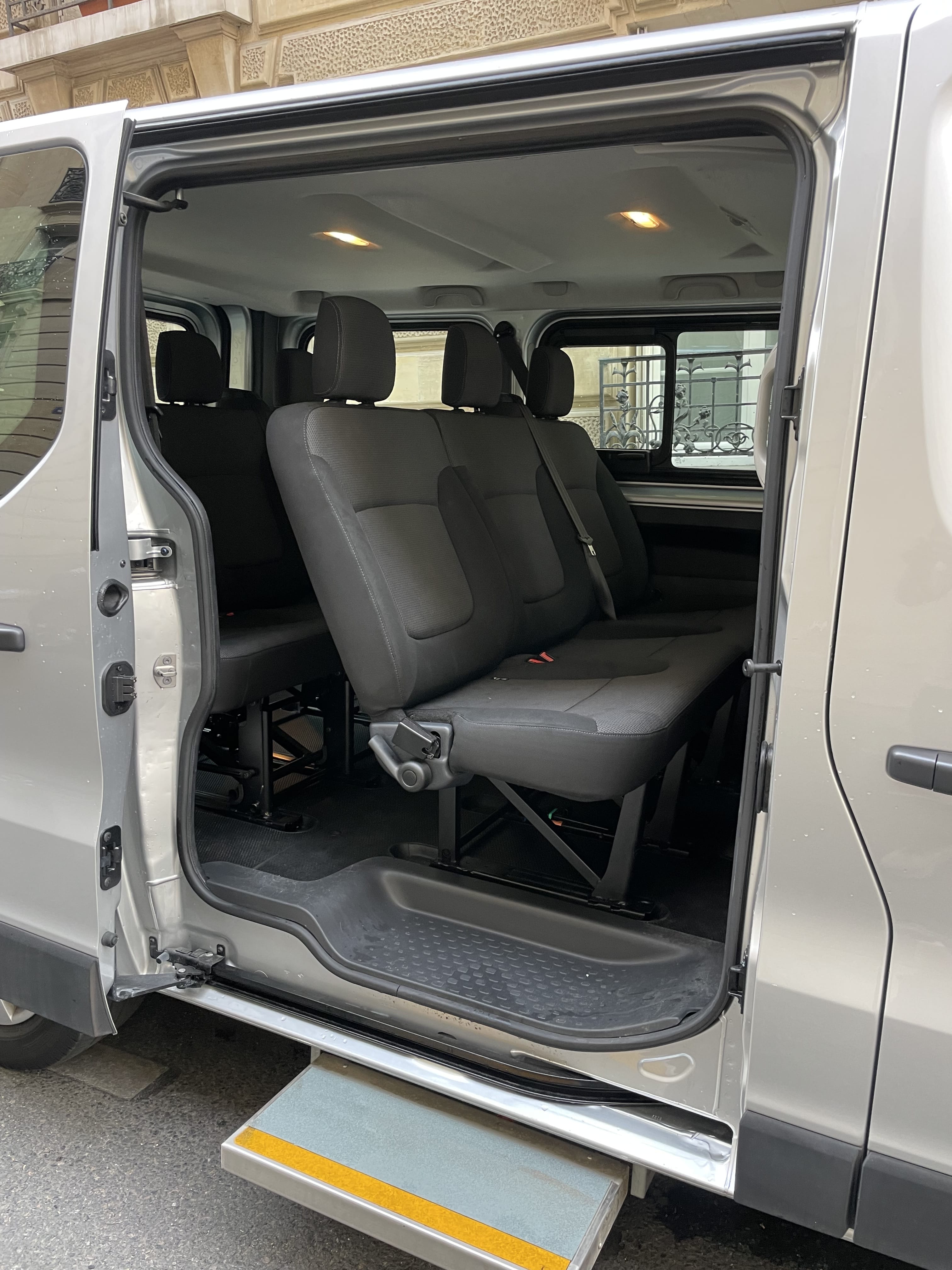 Renault Trafic Passenger avec Dashcam