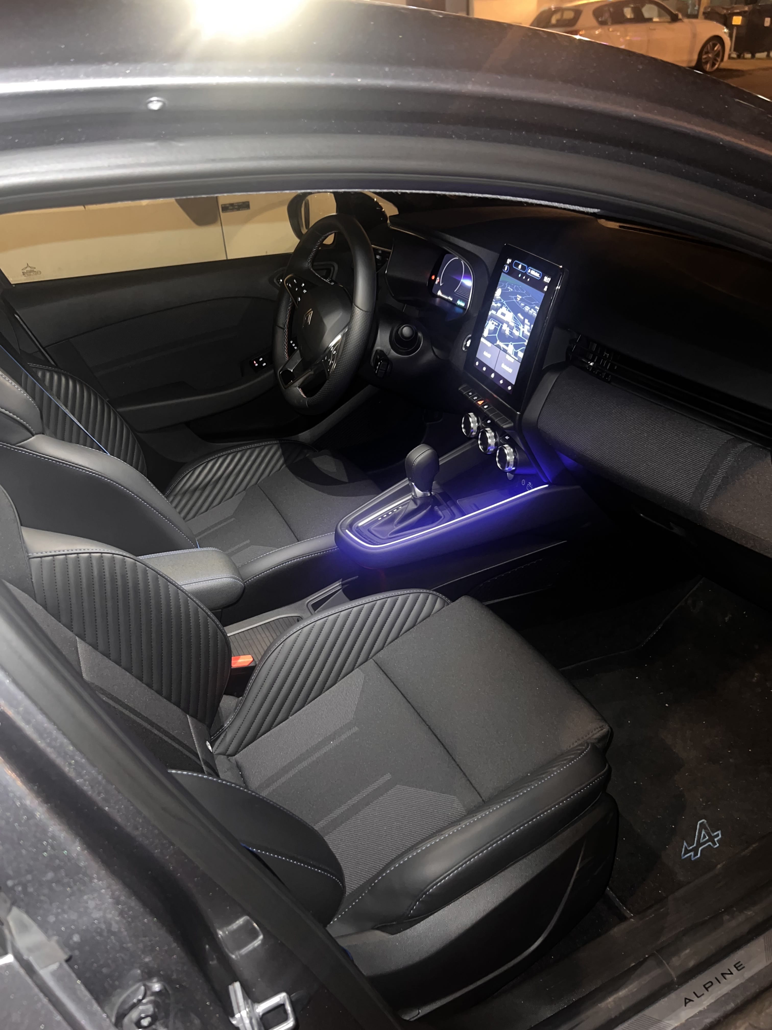 Renault Clio E-tech avec Apple CarPlay