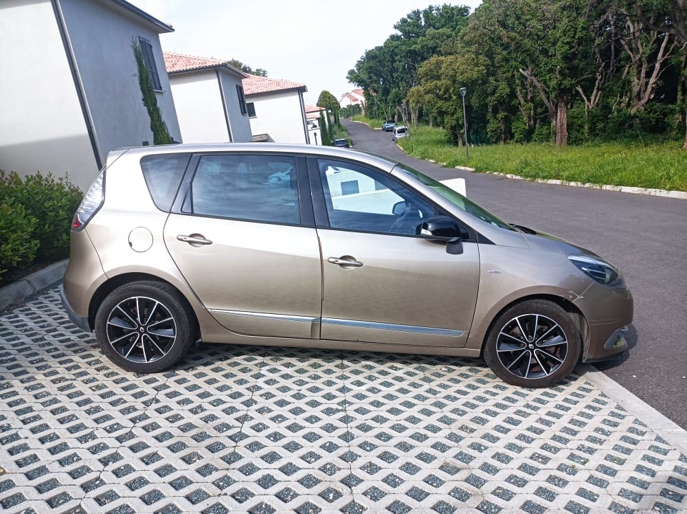 Renault Scenic avec Climatisation