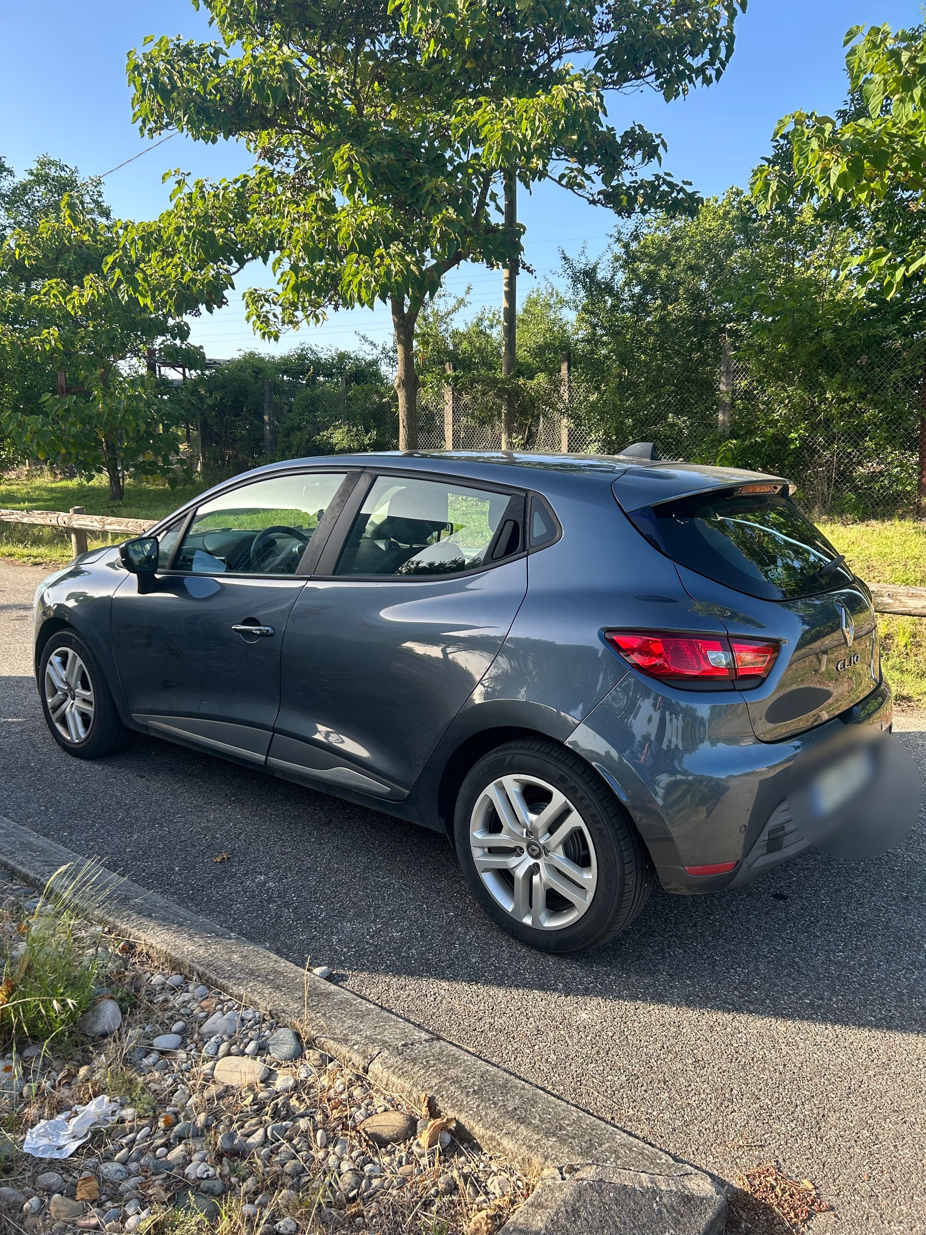Renault Clio avec Régulateur de vitesse
