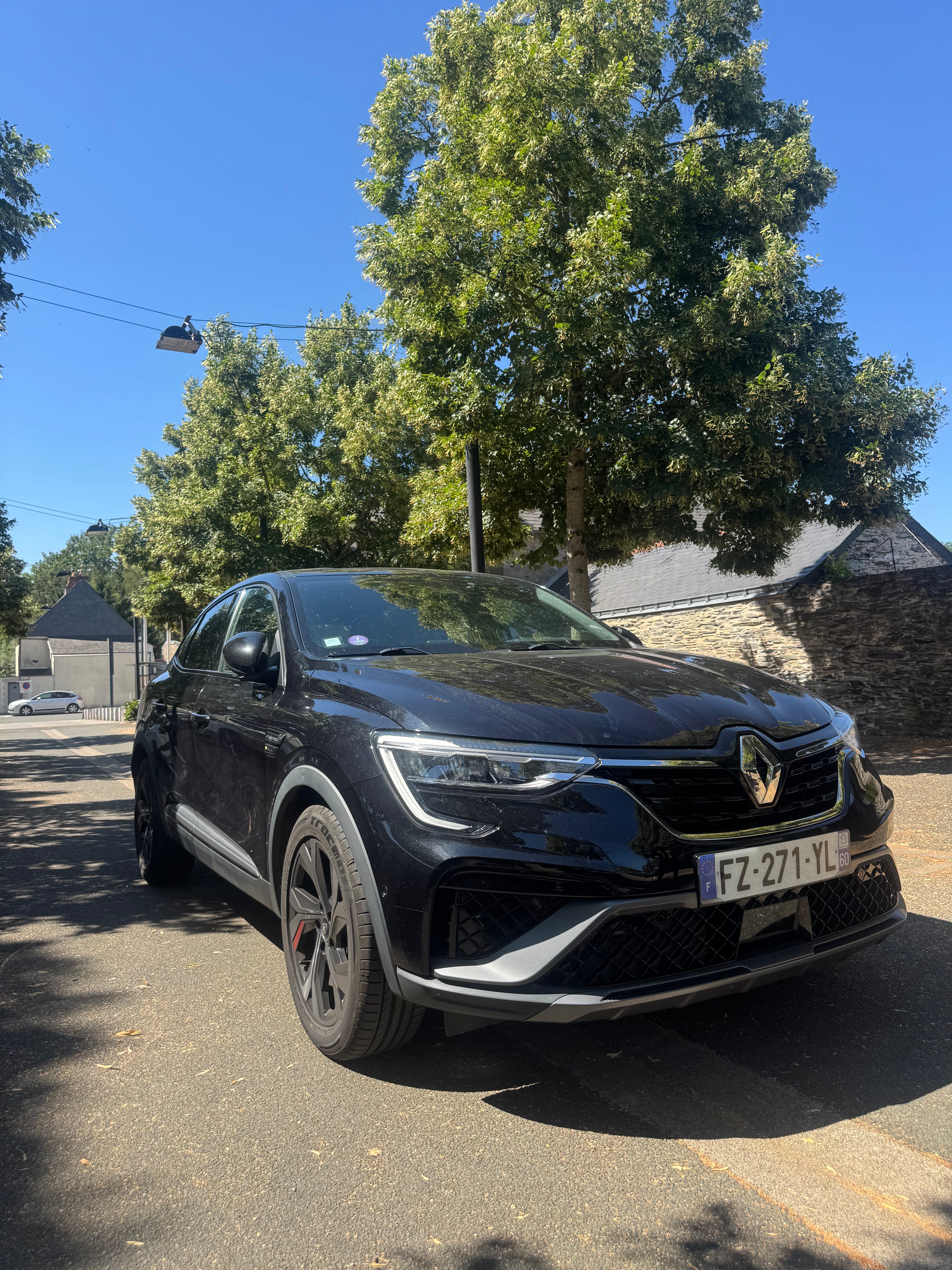 Renault Arkana RS Line, 2021, Essence 95 / Électrique (hybride), automatique