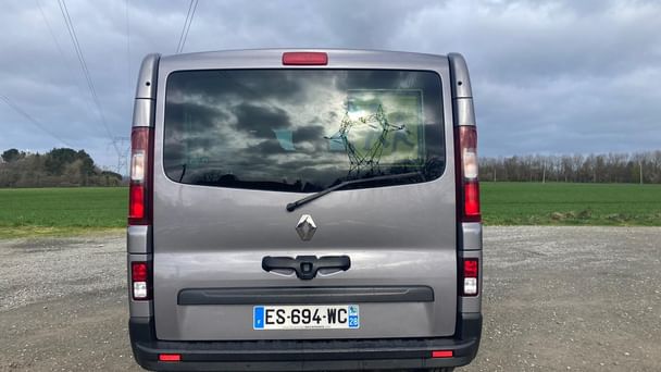 Renault Trafic avec Chaines