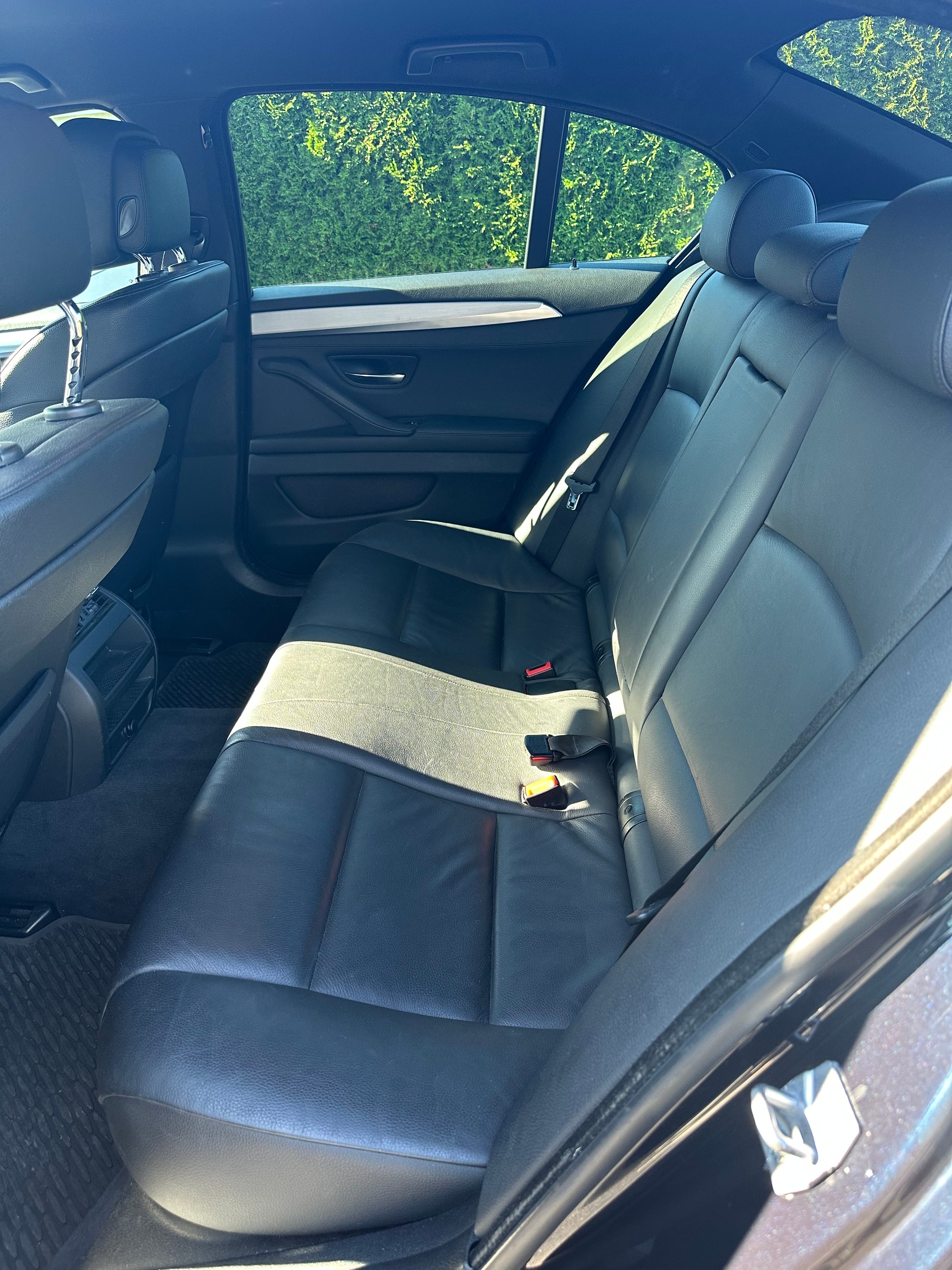 BMW 5-Serie 520d med Lydinngang
