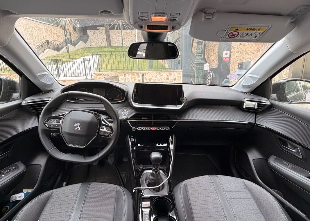 Peugeot 208 II Business avec Régulateur de vitesse