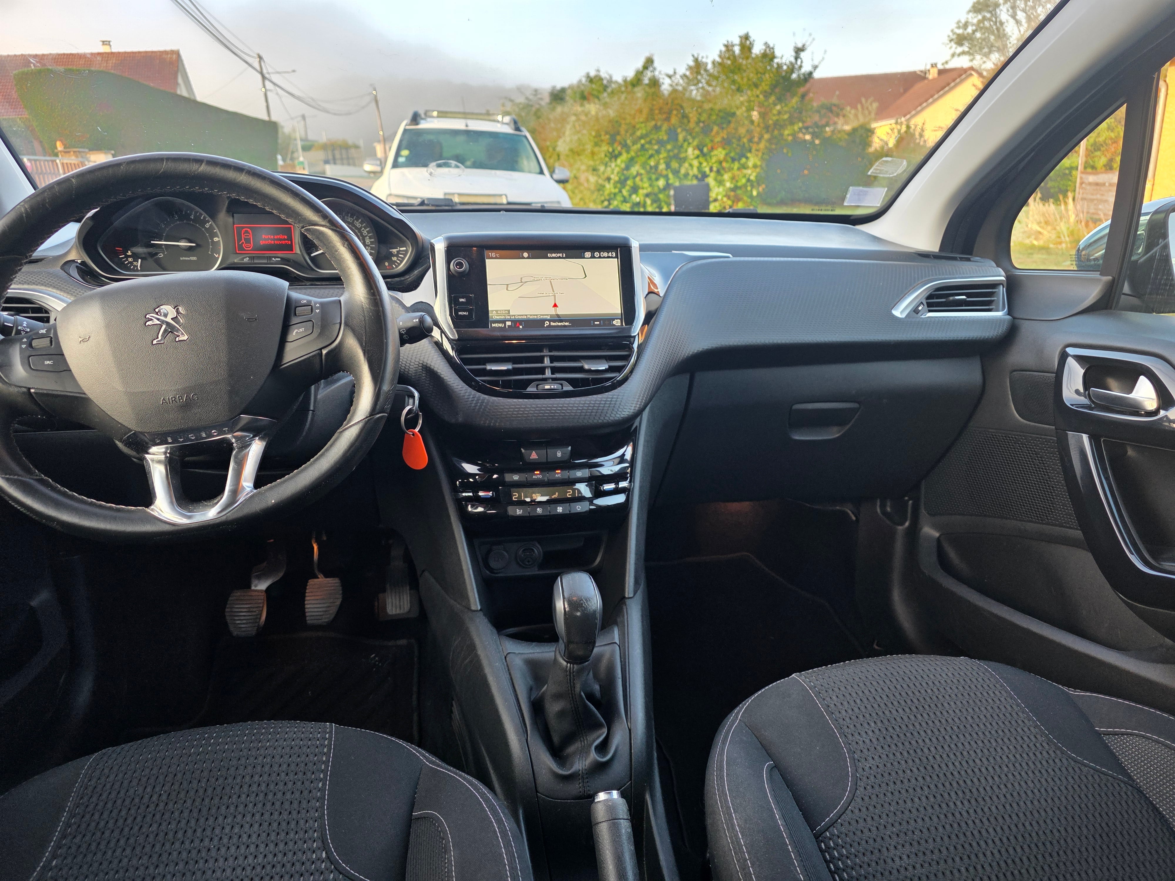 Peugeot 208 1.2 82cv avec Audio Bluetooth