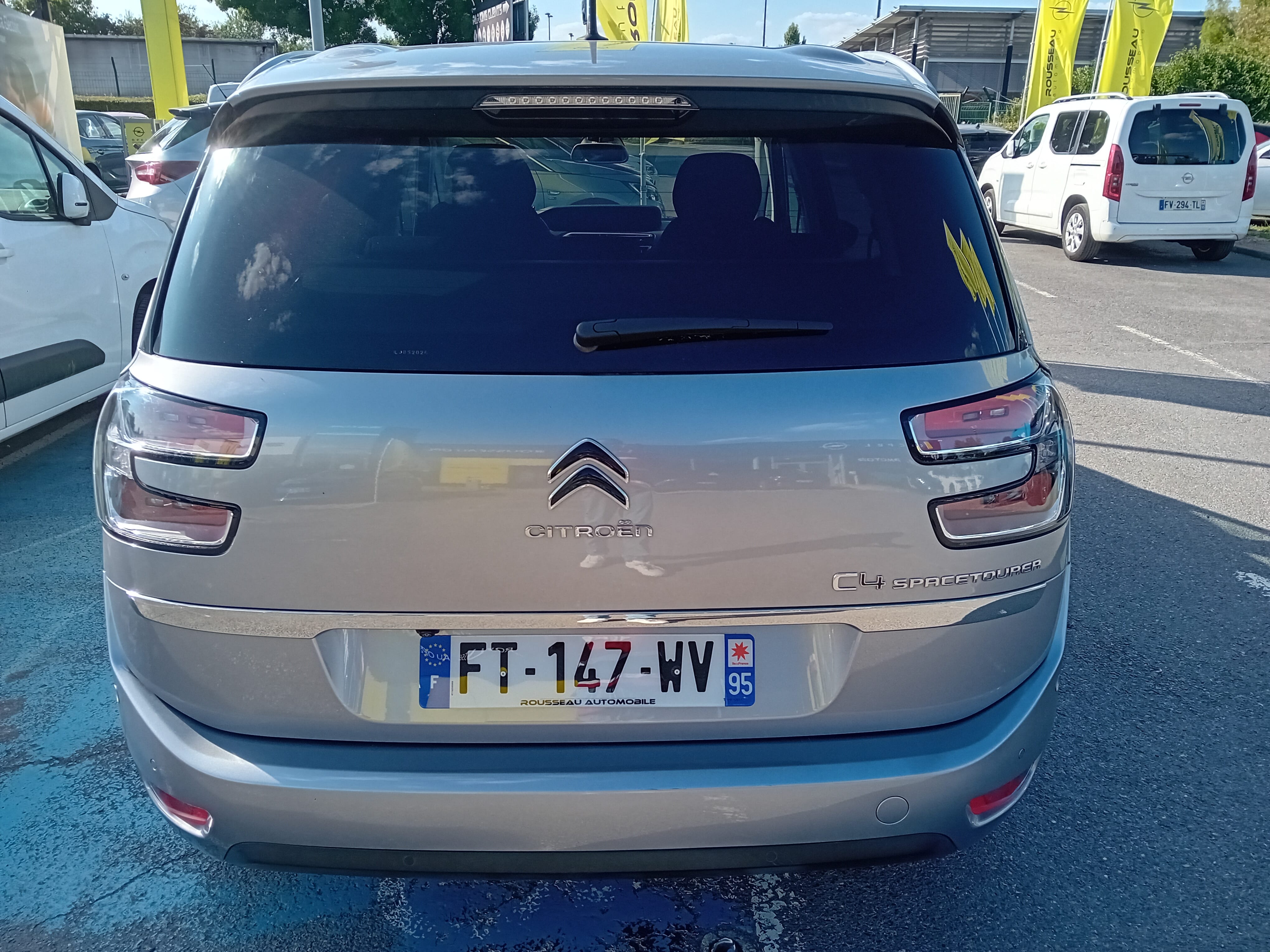 Citroen C4 Grand Spacetourer avec GPS