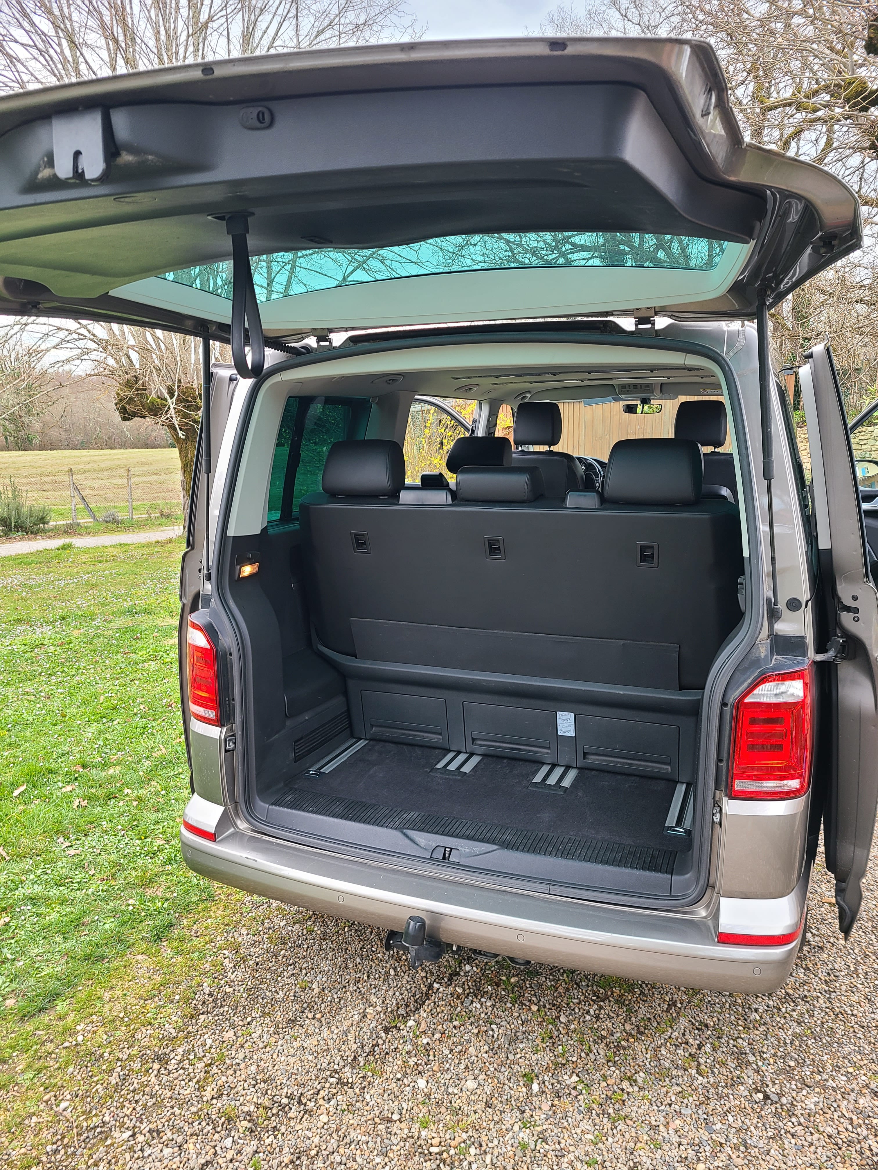 Volkswagen Multivan avec Entrée audio / iPod