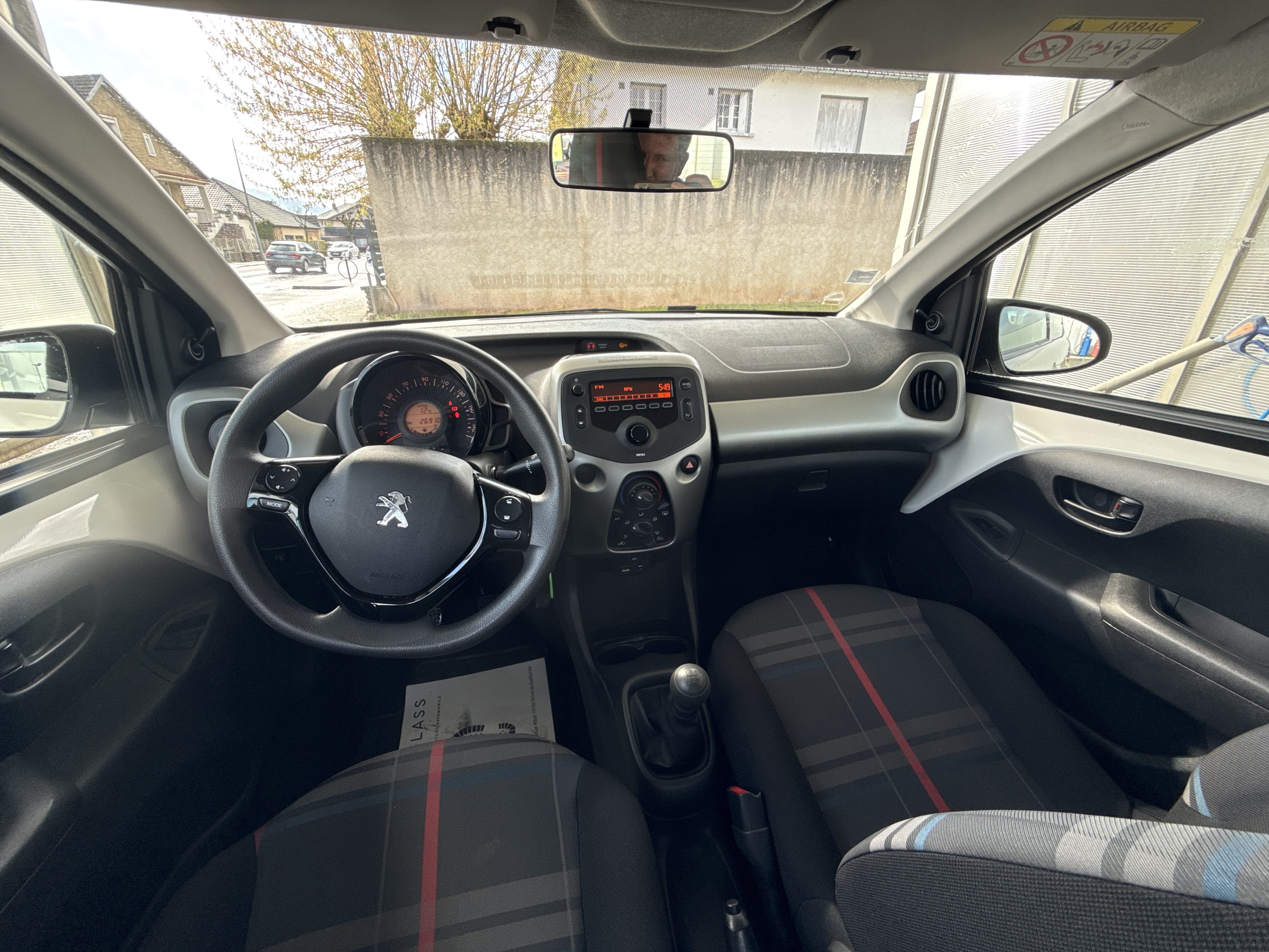Peugeot 108 avec Port USB