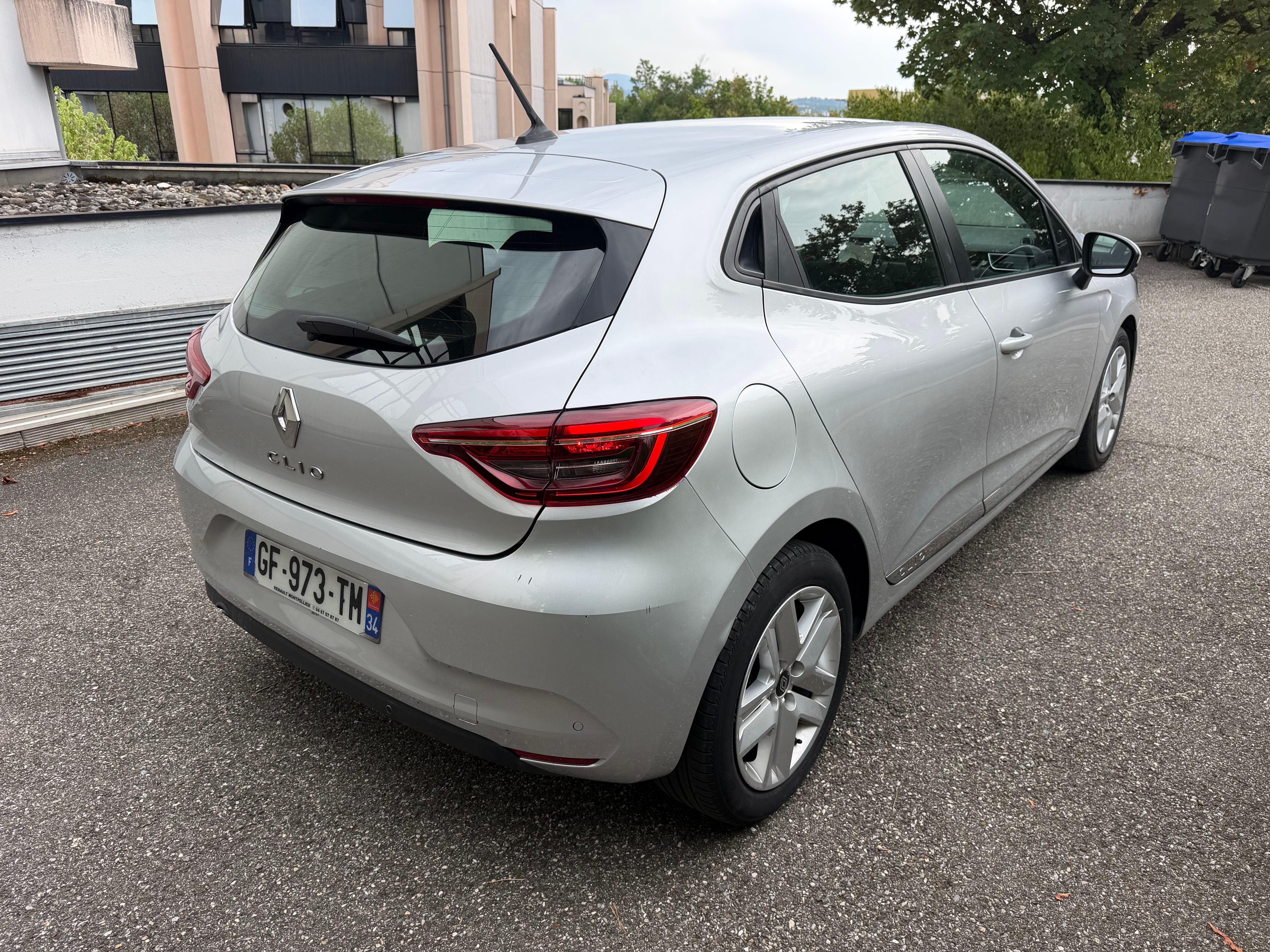 Renault Clio Business tce 90 ch x tronic-boite automatique avec Apple CarPlay