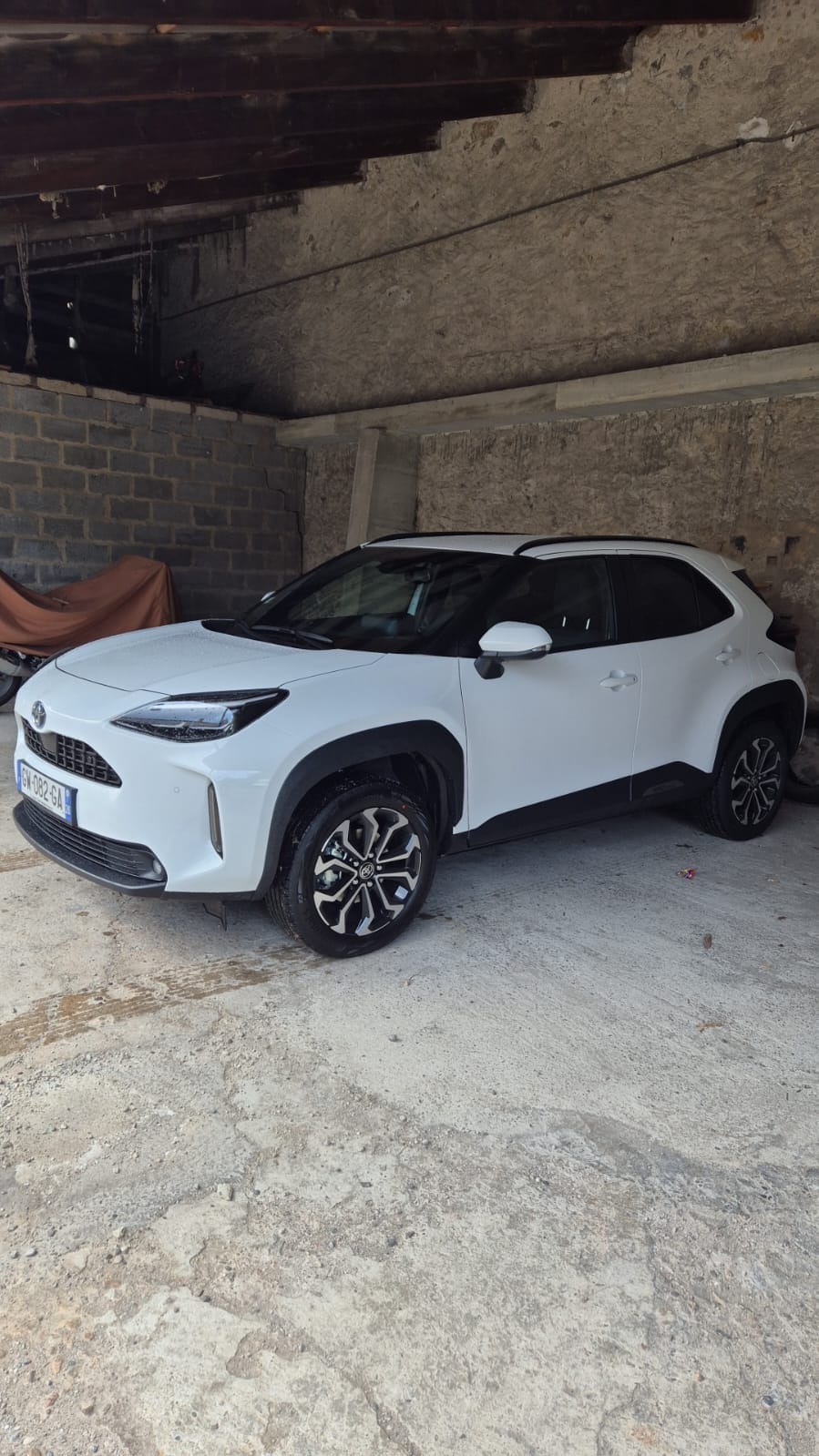 Toyota Yaris Cross Hybrid Auto SUV 2025, 2024, Essence 95 / Électrique (hybride), automatique