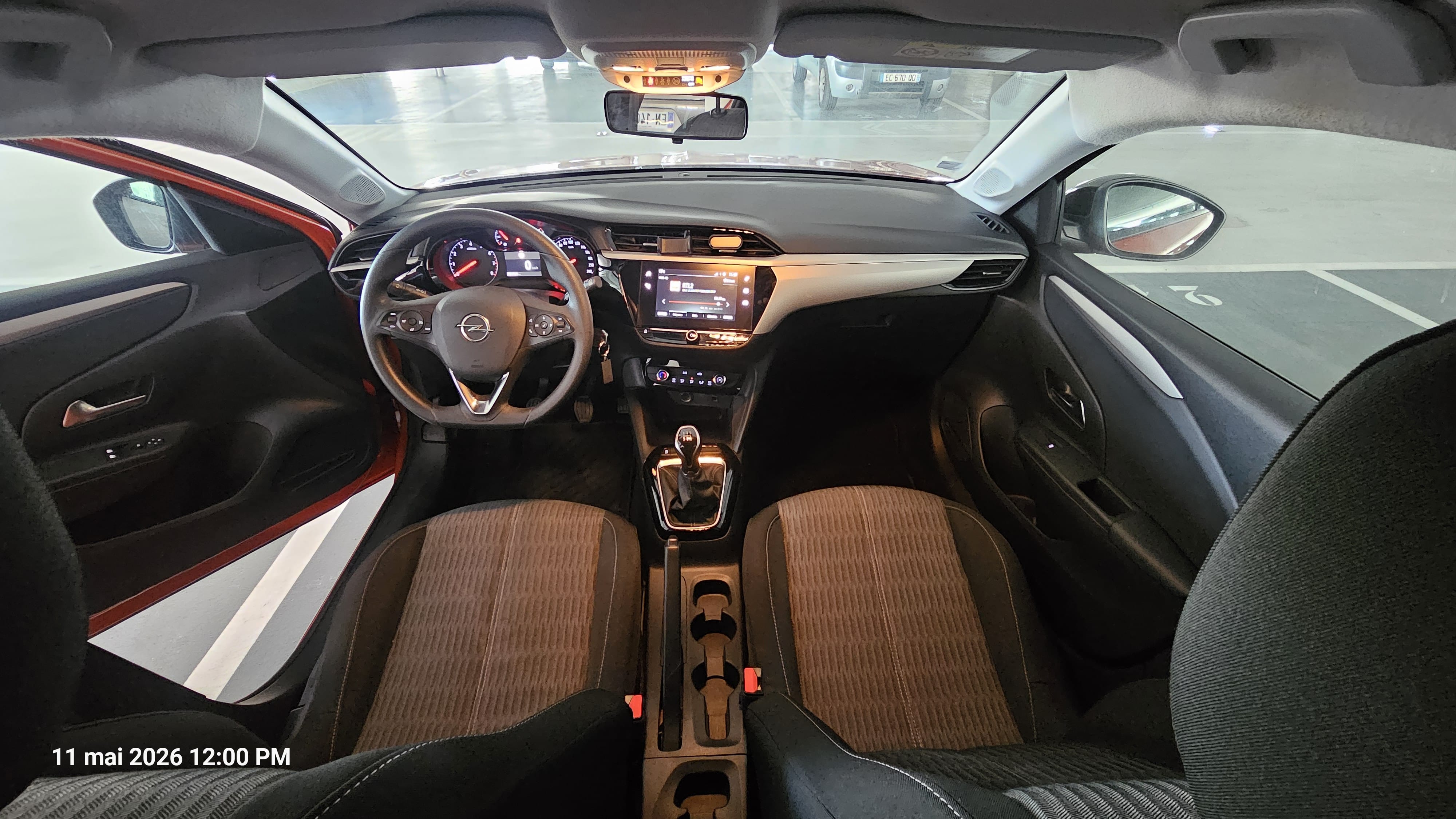 Opel Corsa Opel Corsa 2022 – Autonome 24h/24 | Parking inclus avec Audio Bluetooth