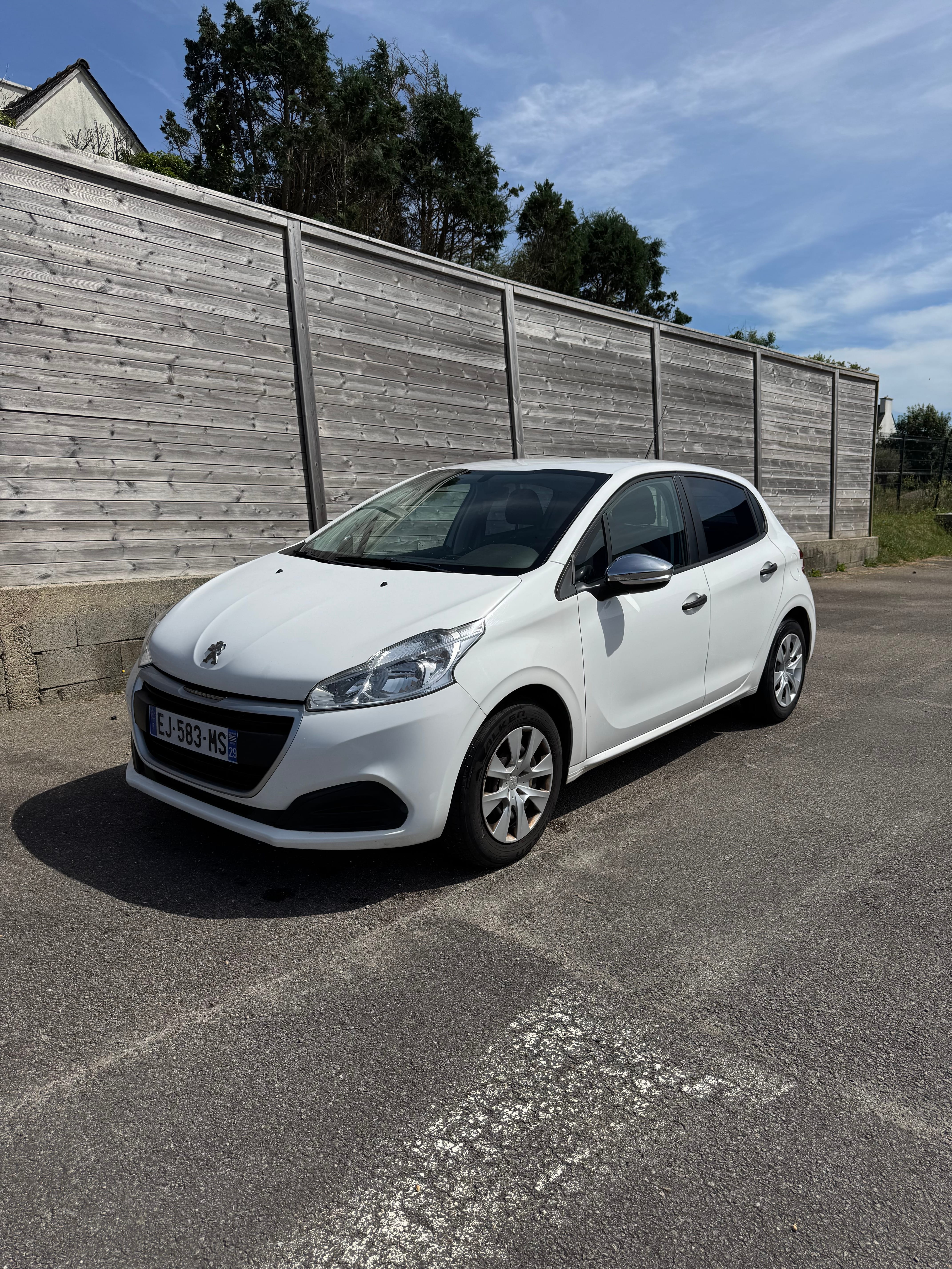 Peugeot 208, 2017, Diesel