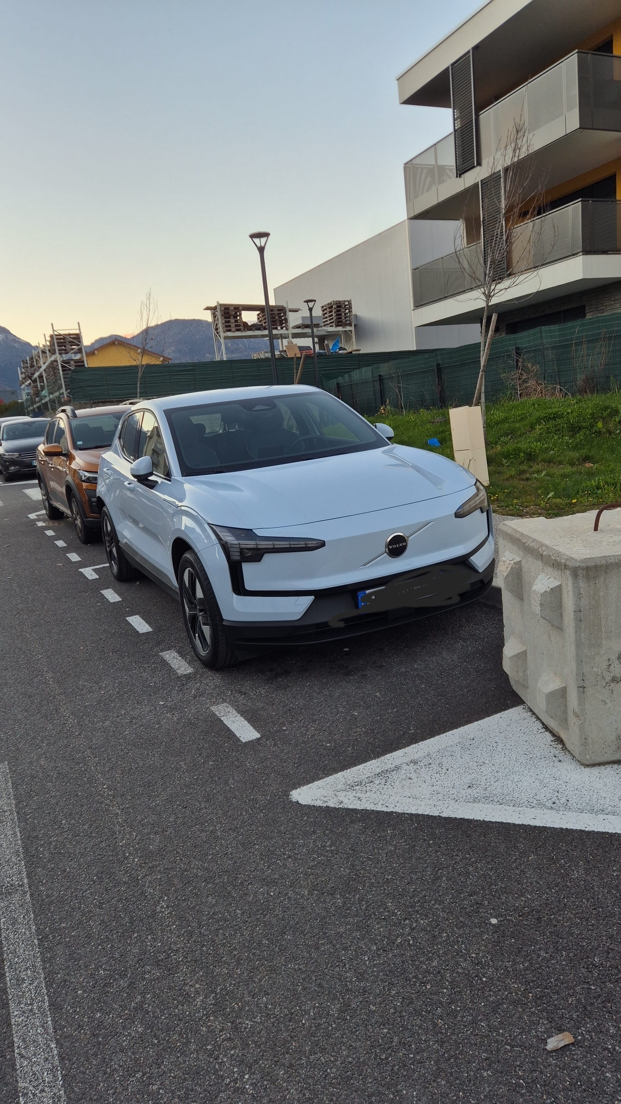 Volvo EX30 Single, 2025, Électrique, automatique