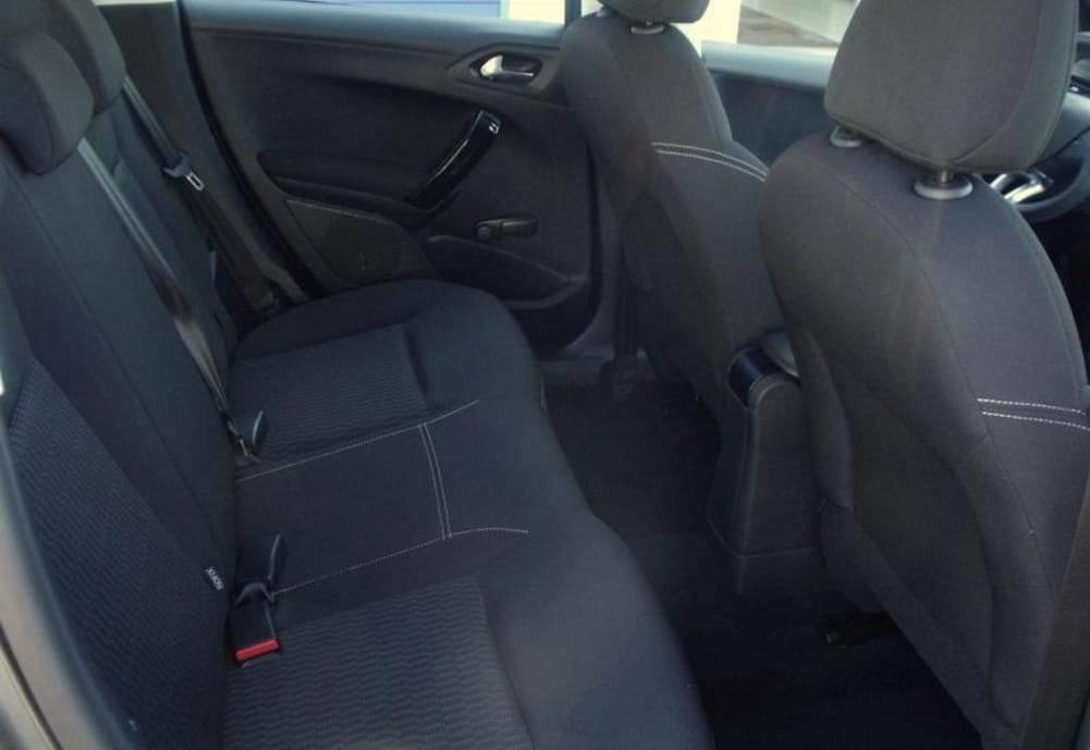 Peugeot 208 SHARK 2017 // 1.6 BLUEHDI GPS/S&S-CLIM-RADAR DE RECUL avec Entrée audio / iPod