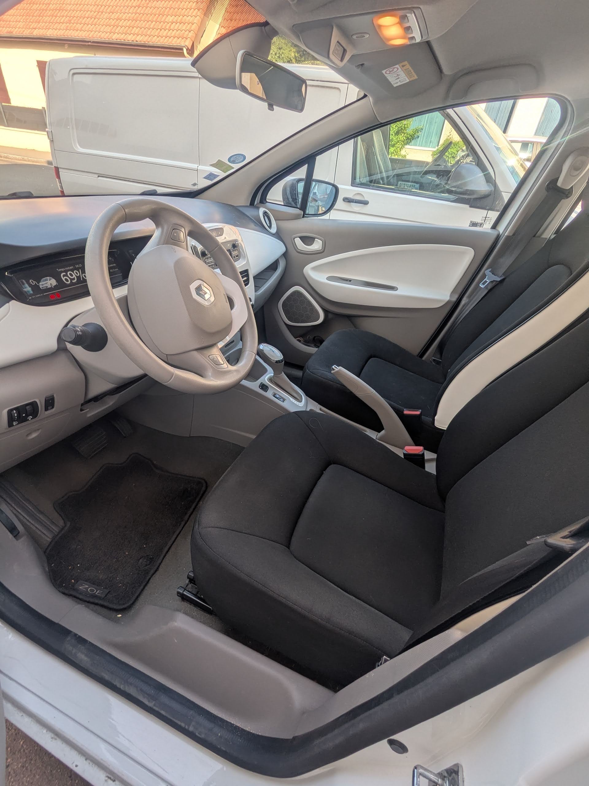 Renault ZOE R90 ZE 40 avec Entrée audio / iPod