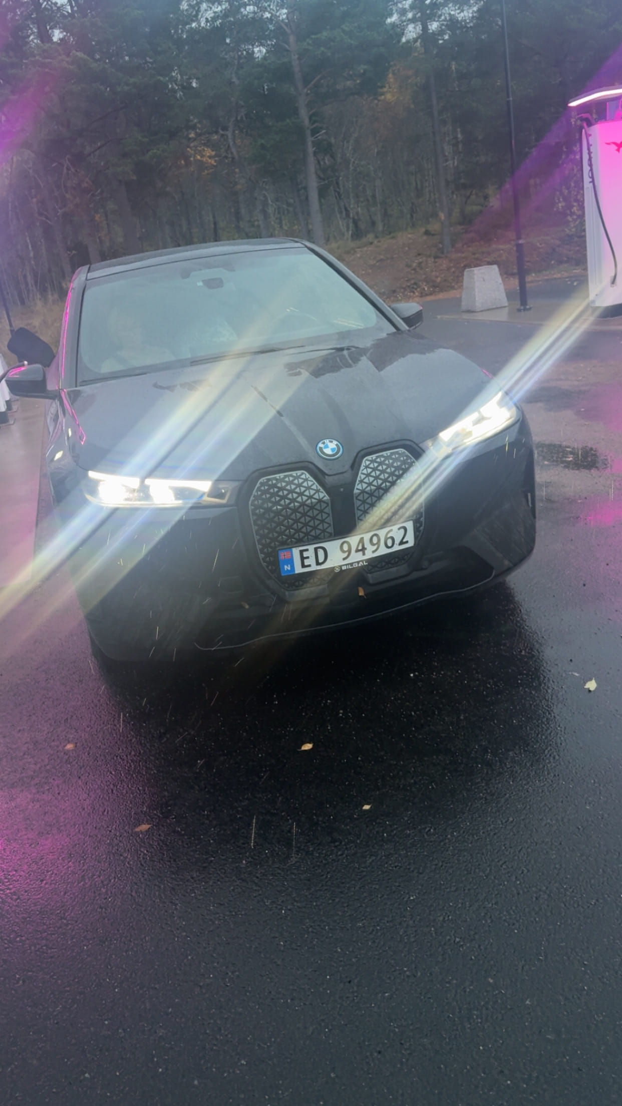 BMW iX xDrive40 avec GPS
