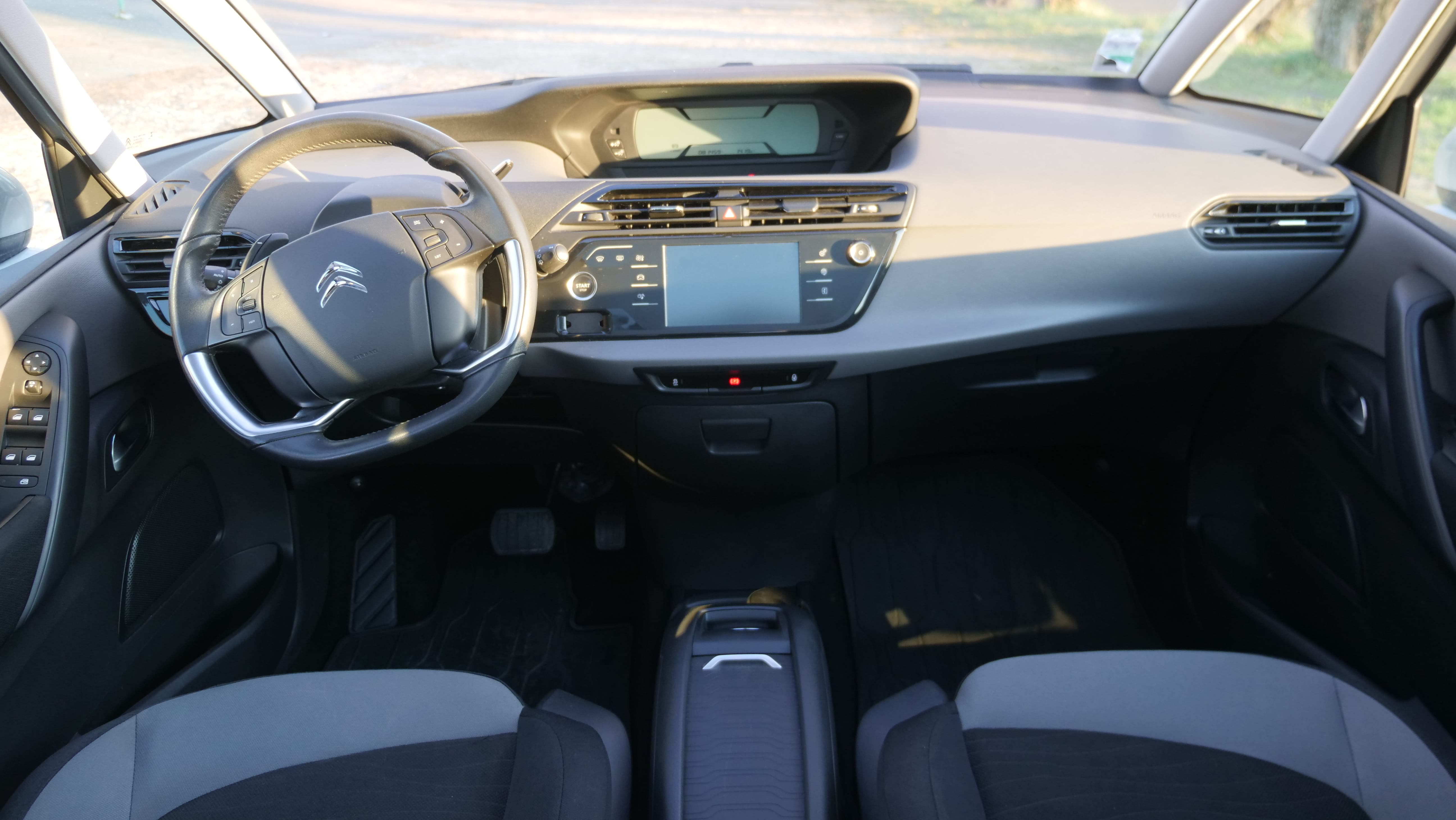 Citroen C4 Picasso 1.6 HDi  Automatique avec Siège bébé