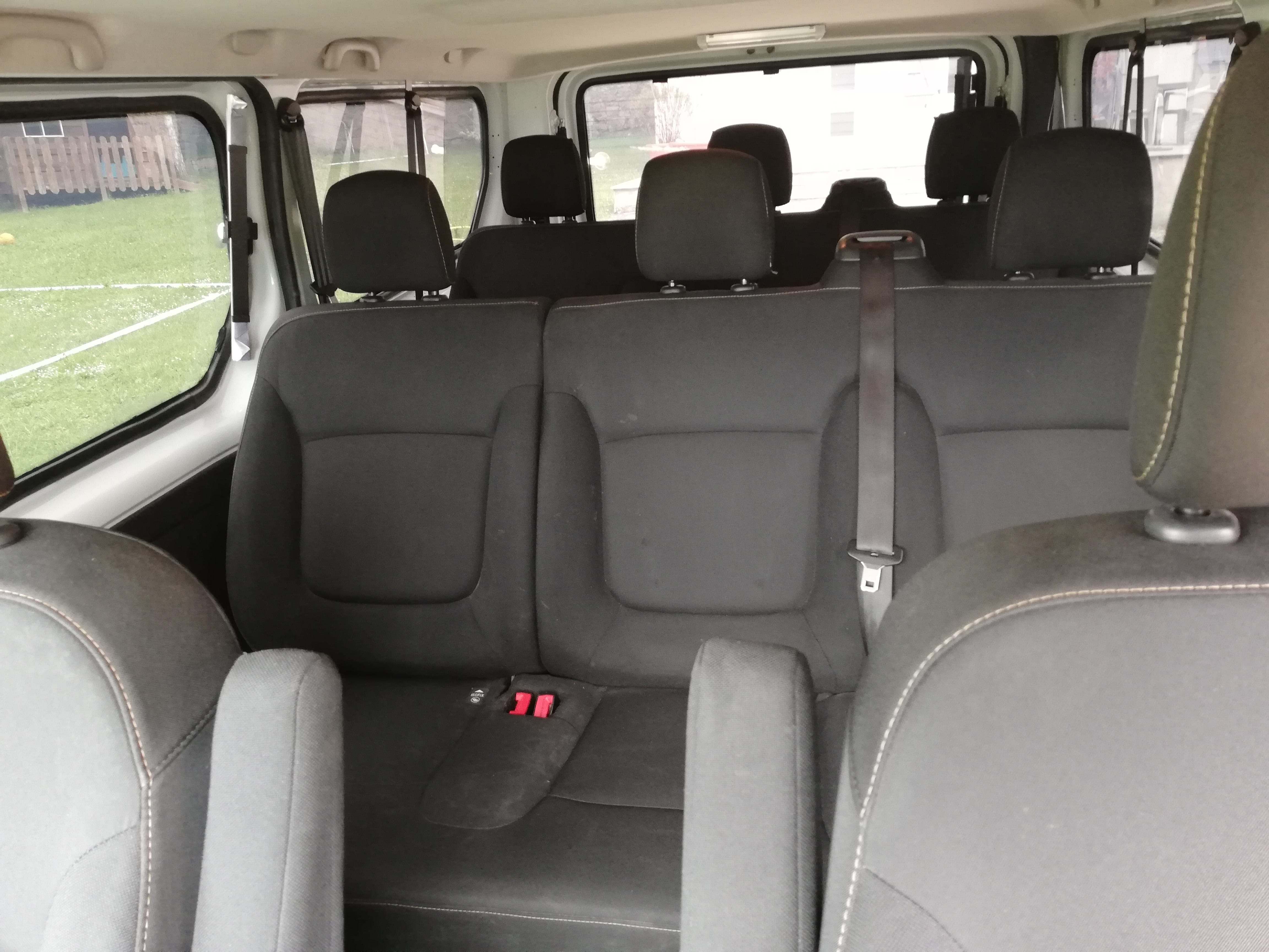 Renault Trafic Passenger avec Pneus neige