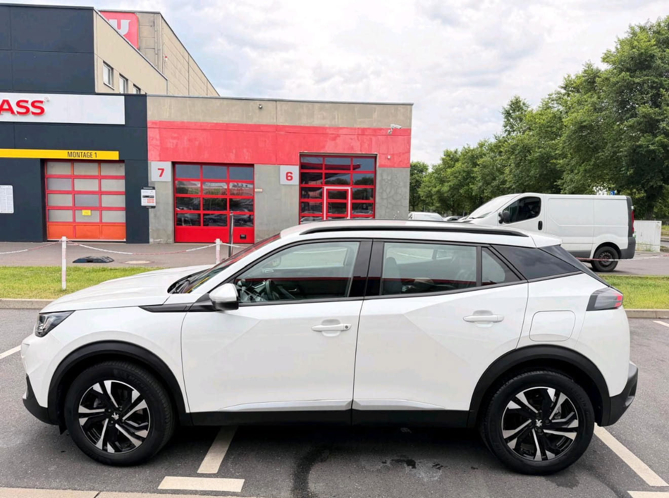 Peugeot e-2008 mit Klimaanlage