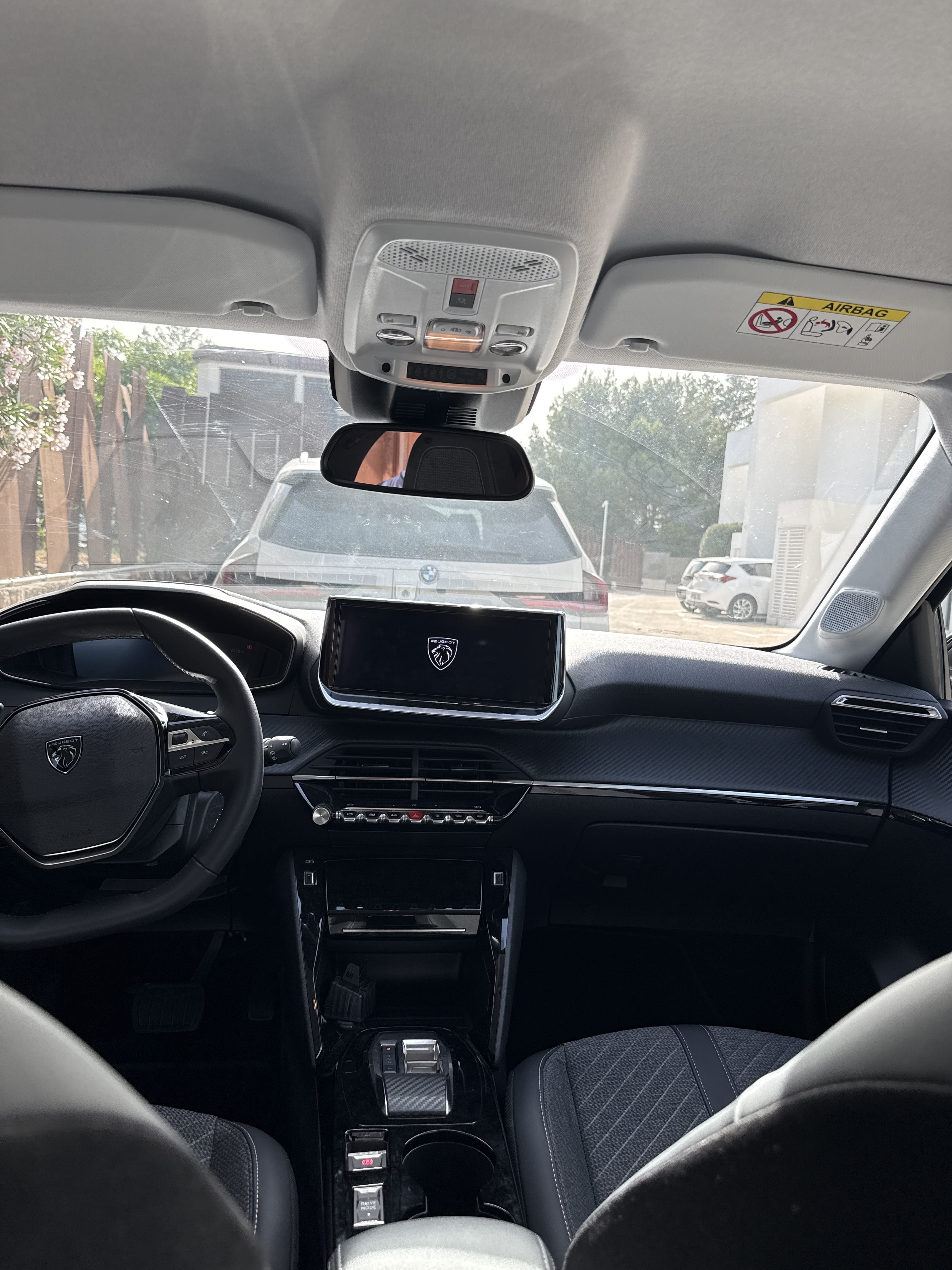 Peugeot 208 con Puertos de carga USB