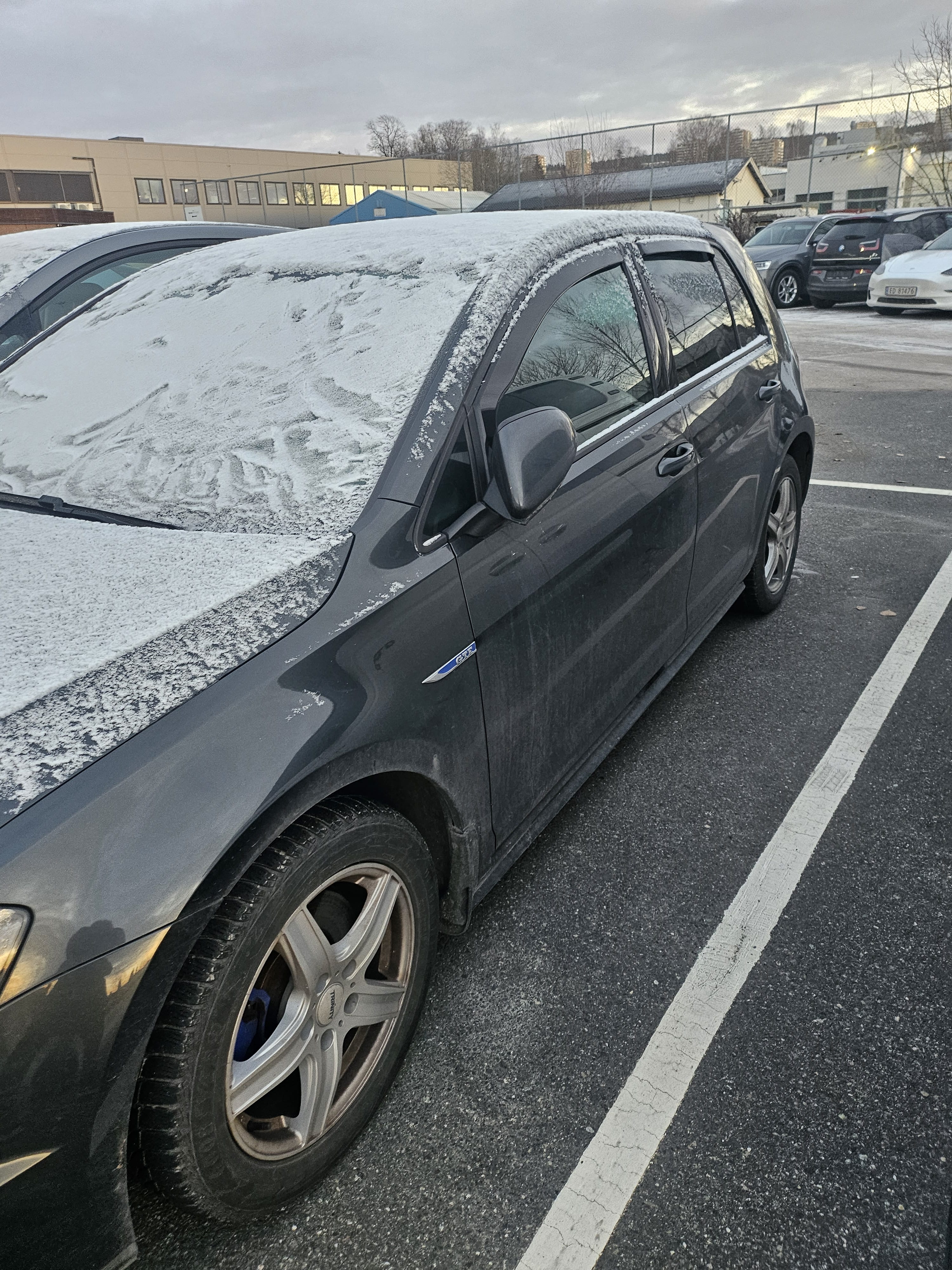 Volkswagen Golf GTE med Bluetooth audio