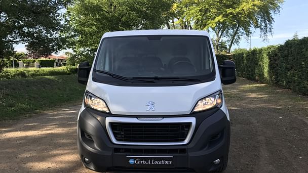 Peugeot Boxer 8m3 GPS avec Entrée audio / iPod