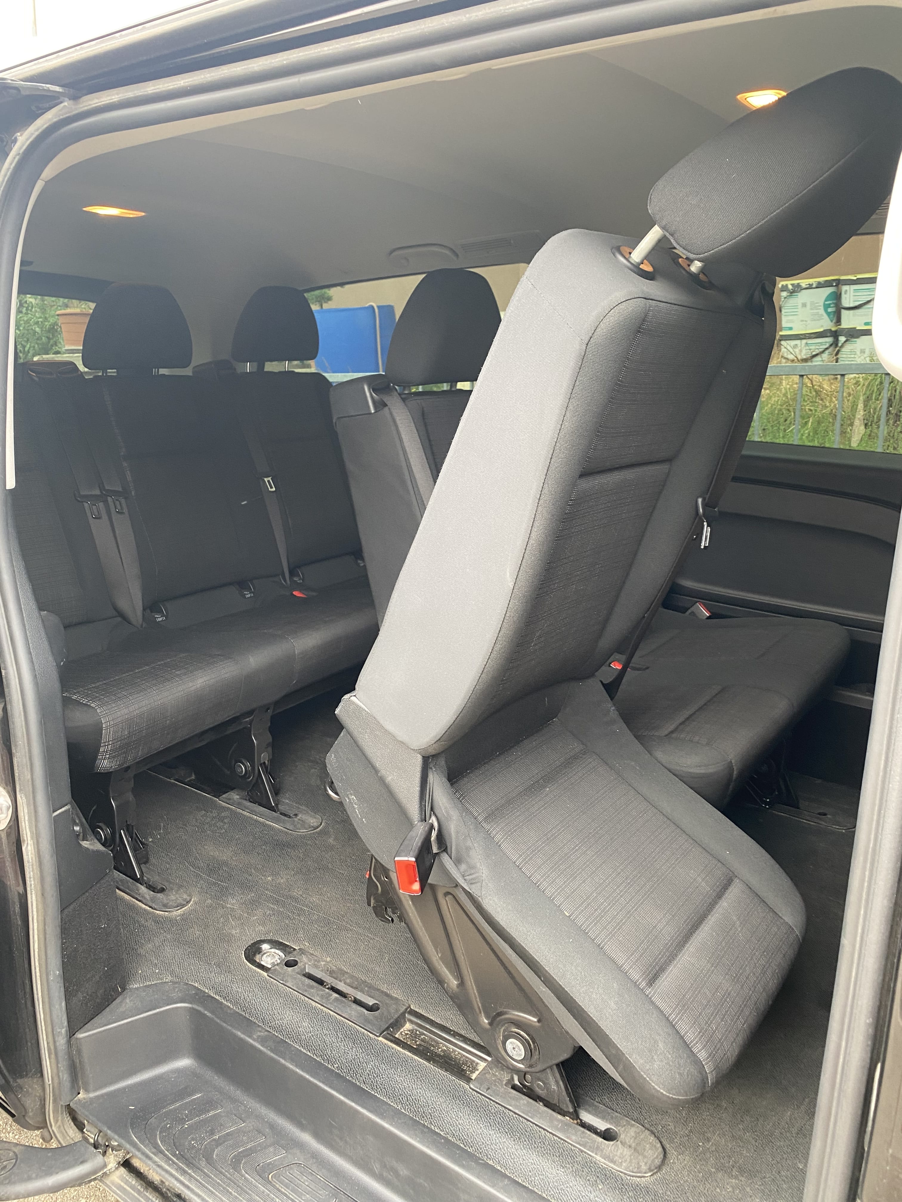 Mercedes-Benz Vito Tourer Extra Long 9 places avec Siège bébé