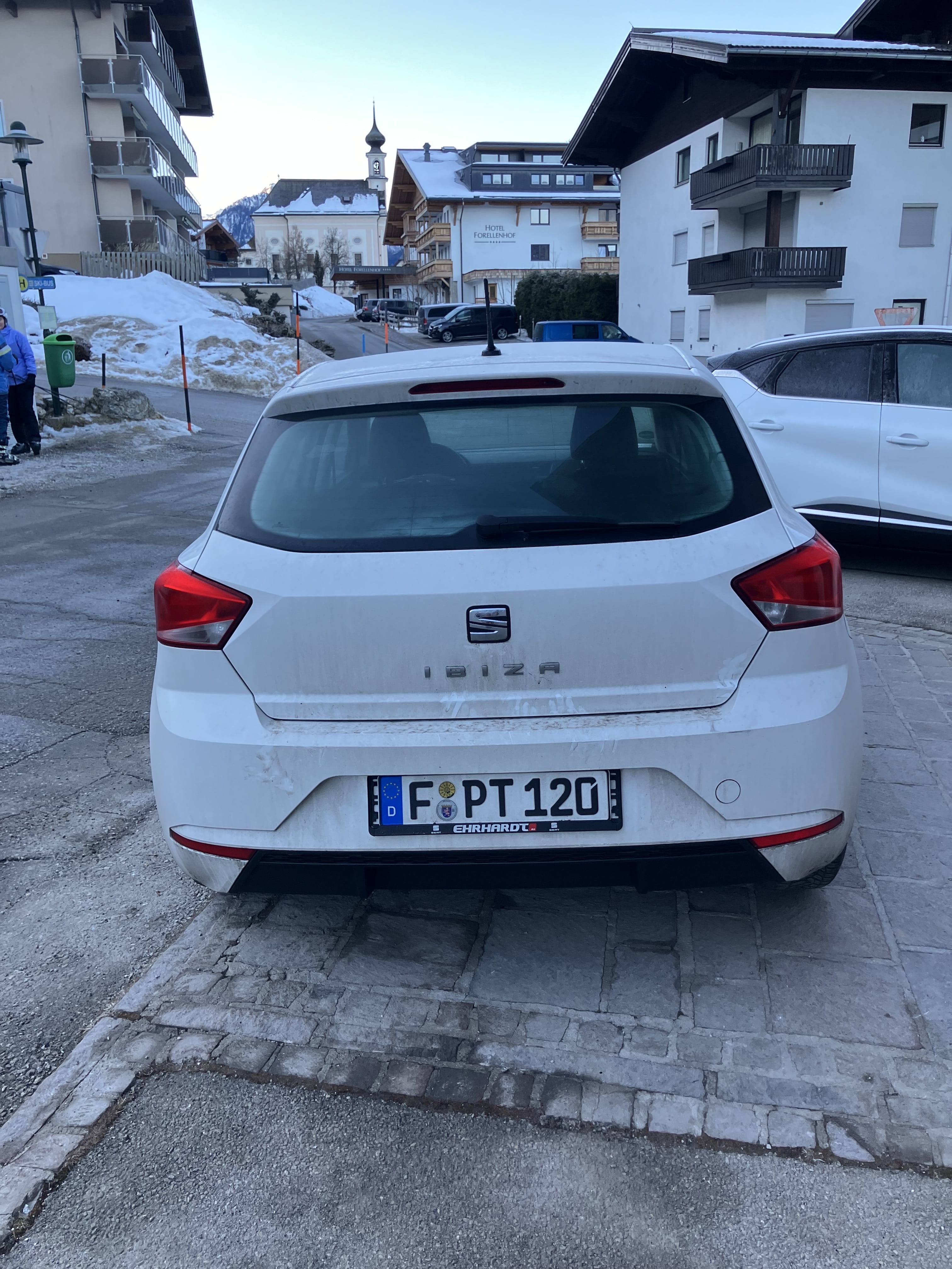 Seat Ibiza avec Pneus neige