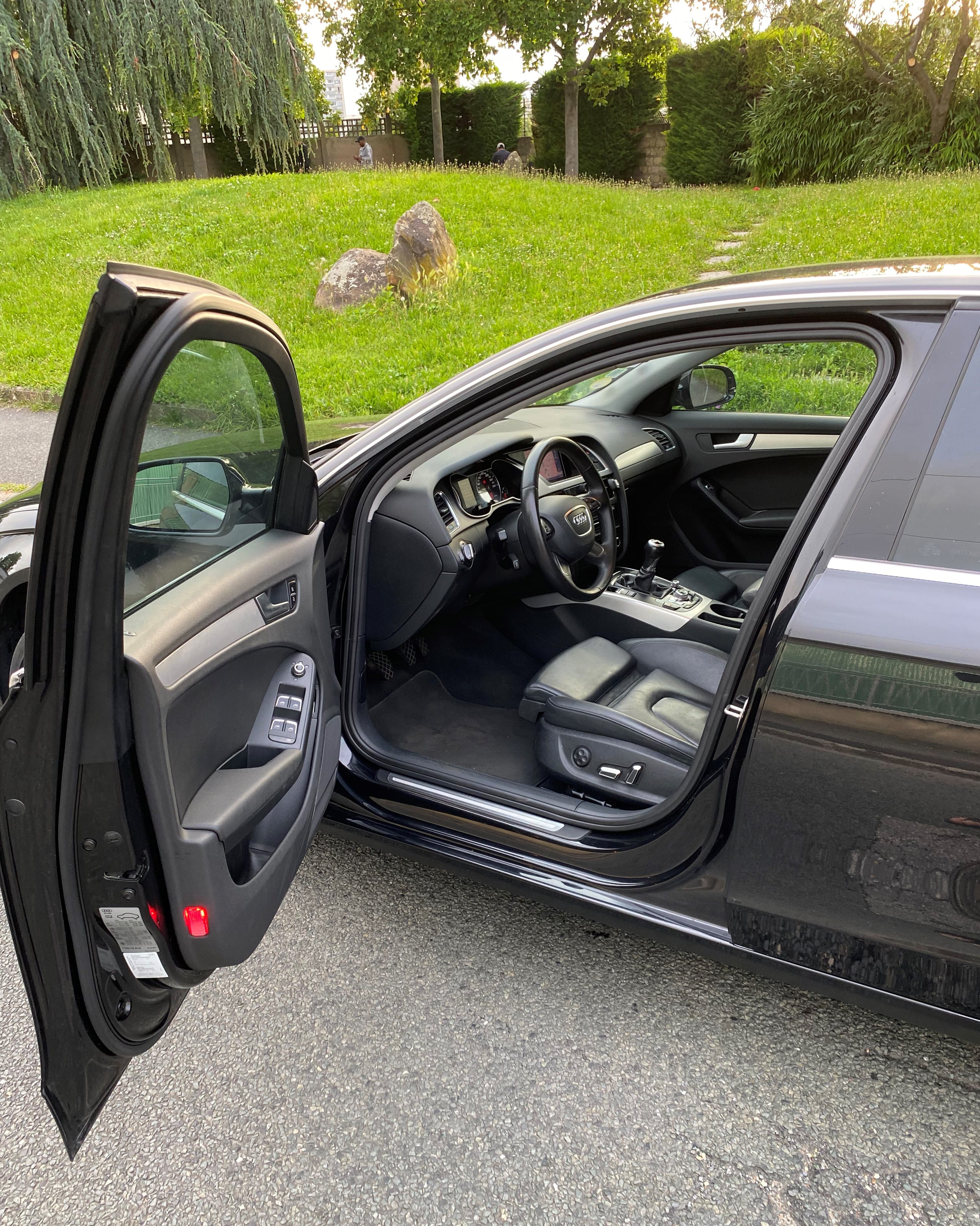 Audi A4 B8 2.0 TDI avec Régulateur de vitesse