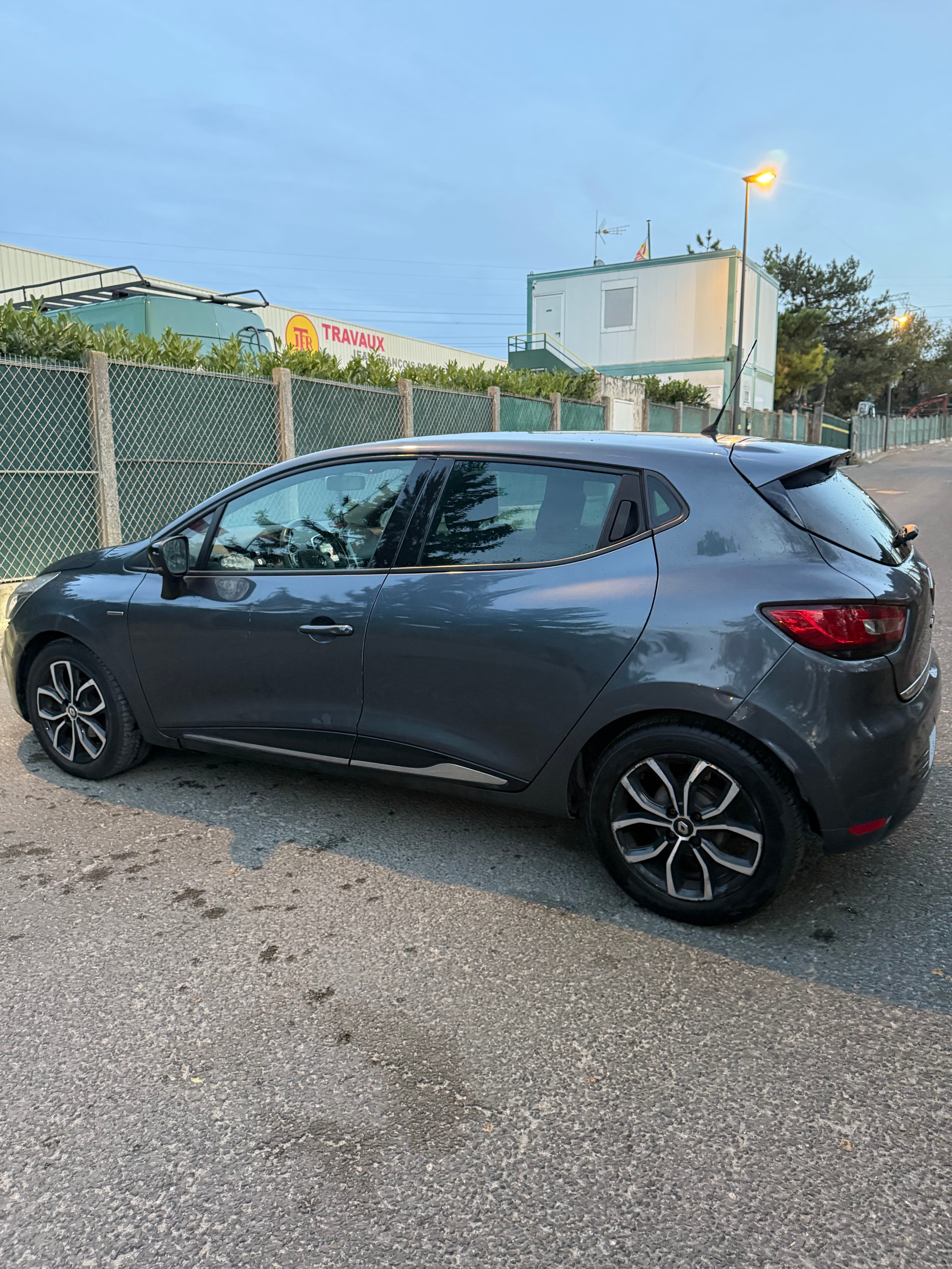 Renault Clio avec GPS
