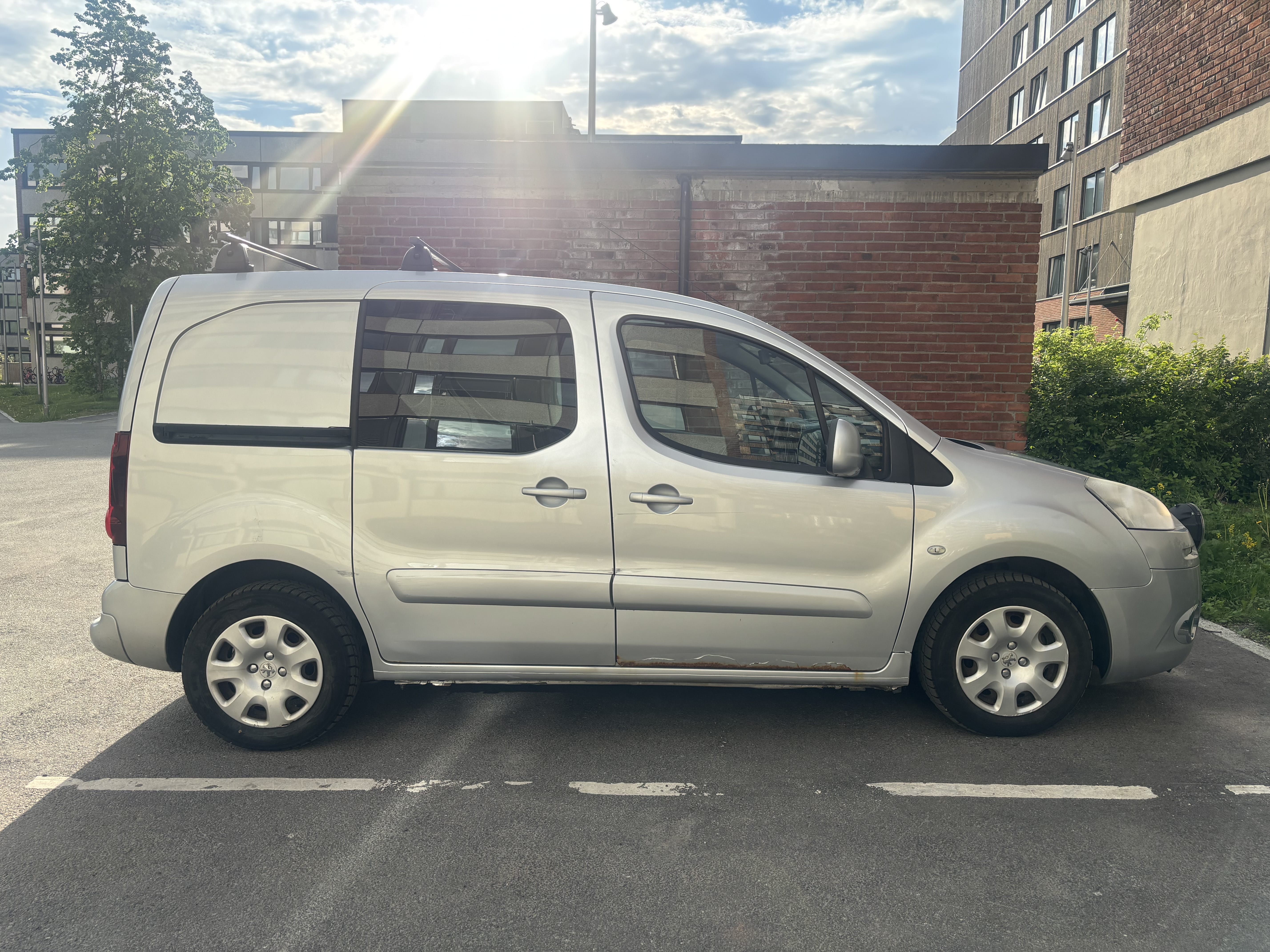 Peugeot Partner med Aircondition