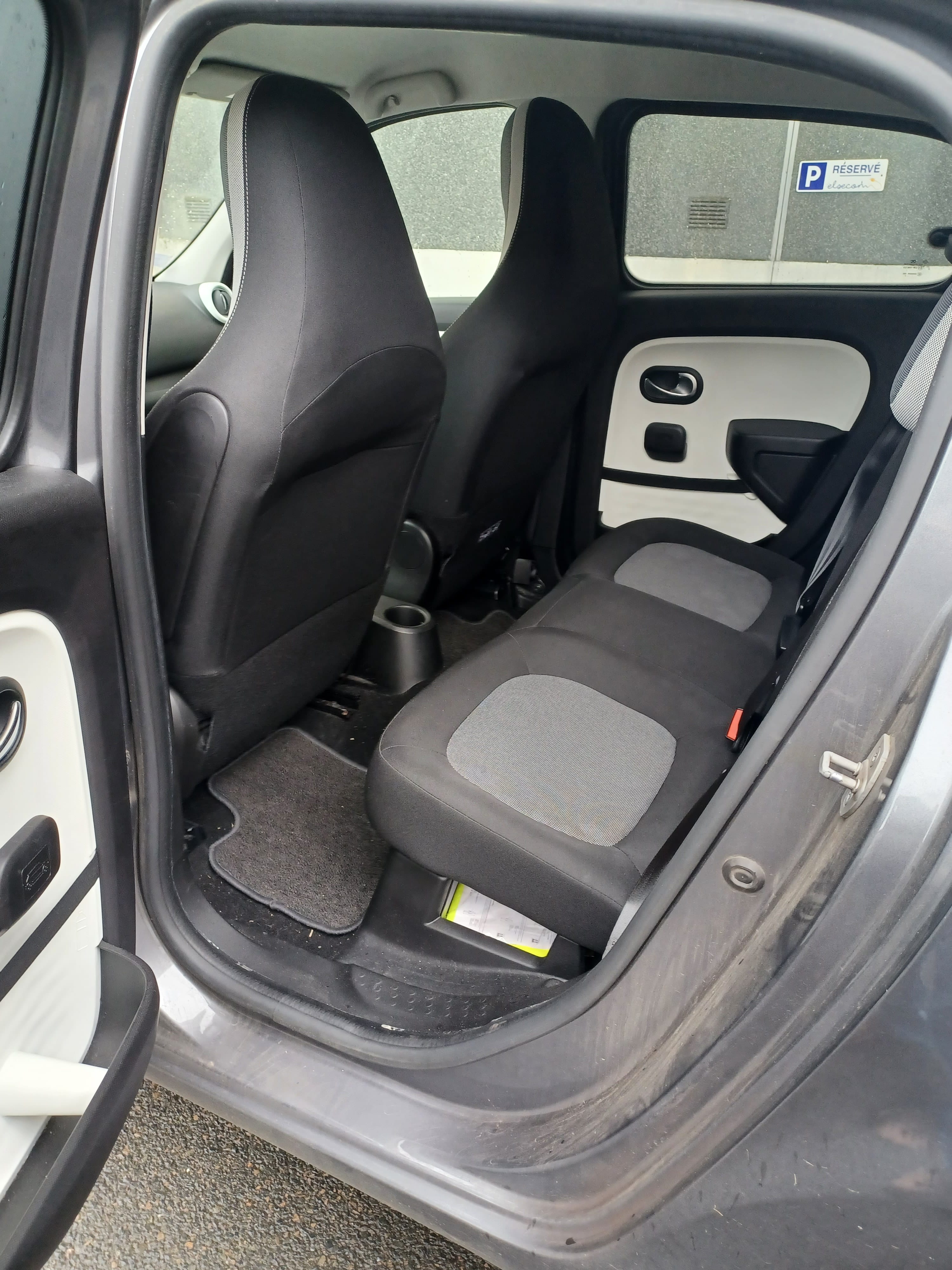 Renault Twingo E-Tech Essence