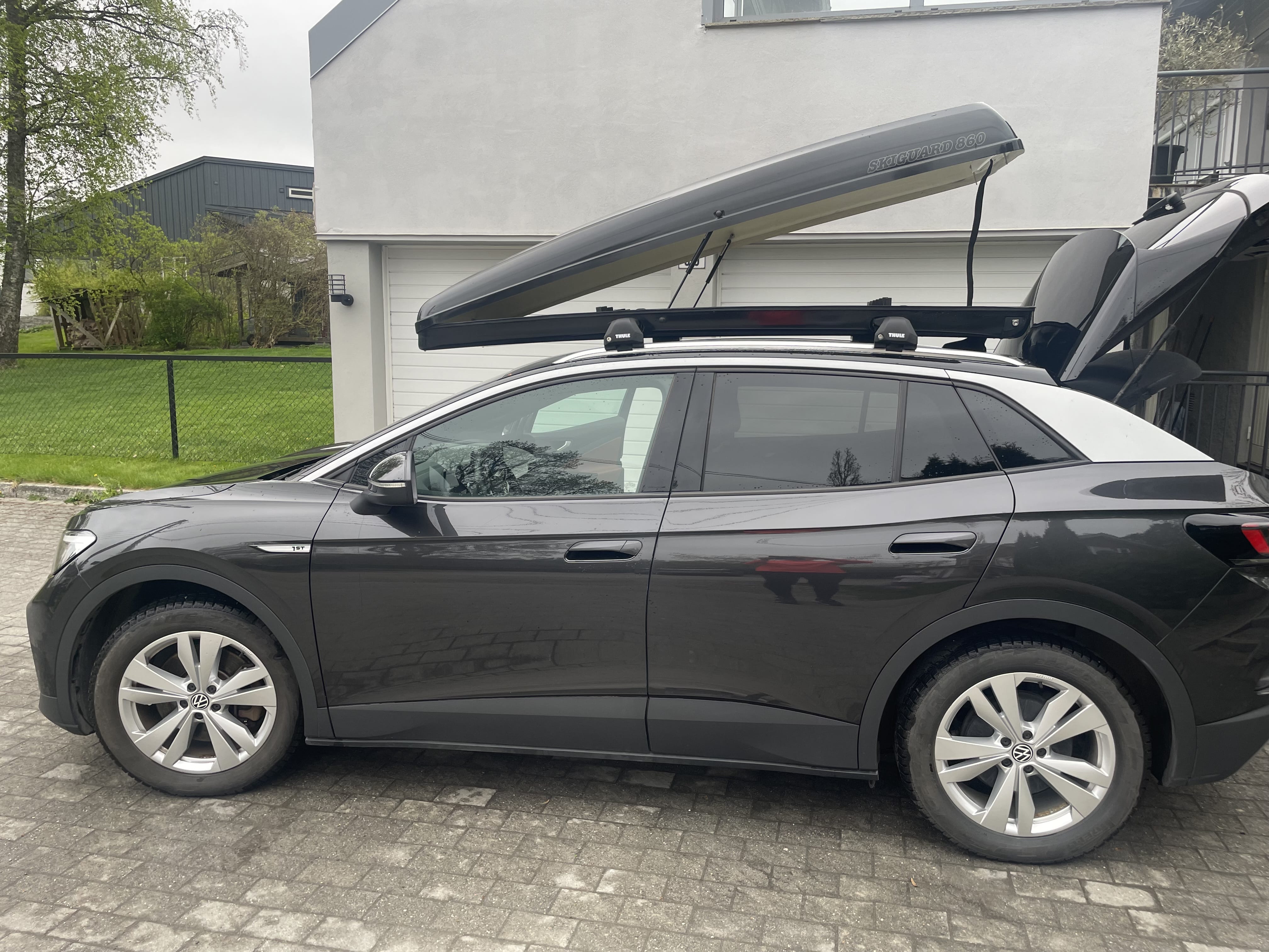 Volkswagen ID.4 with Air conditioning