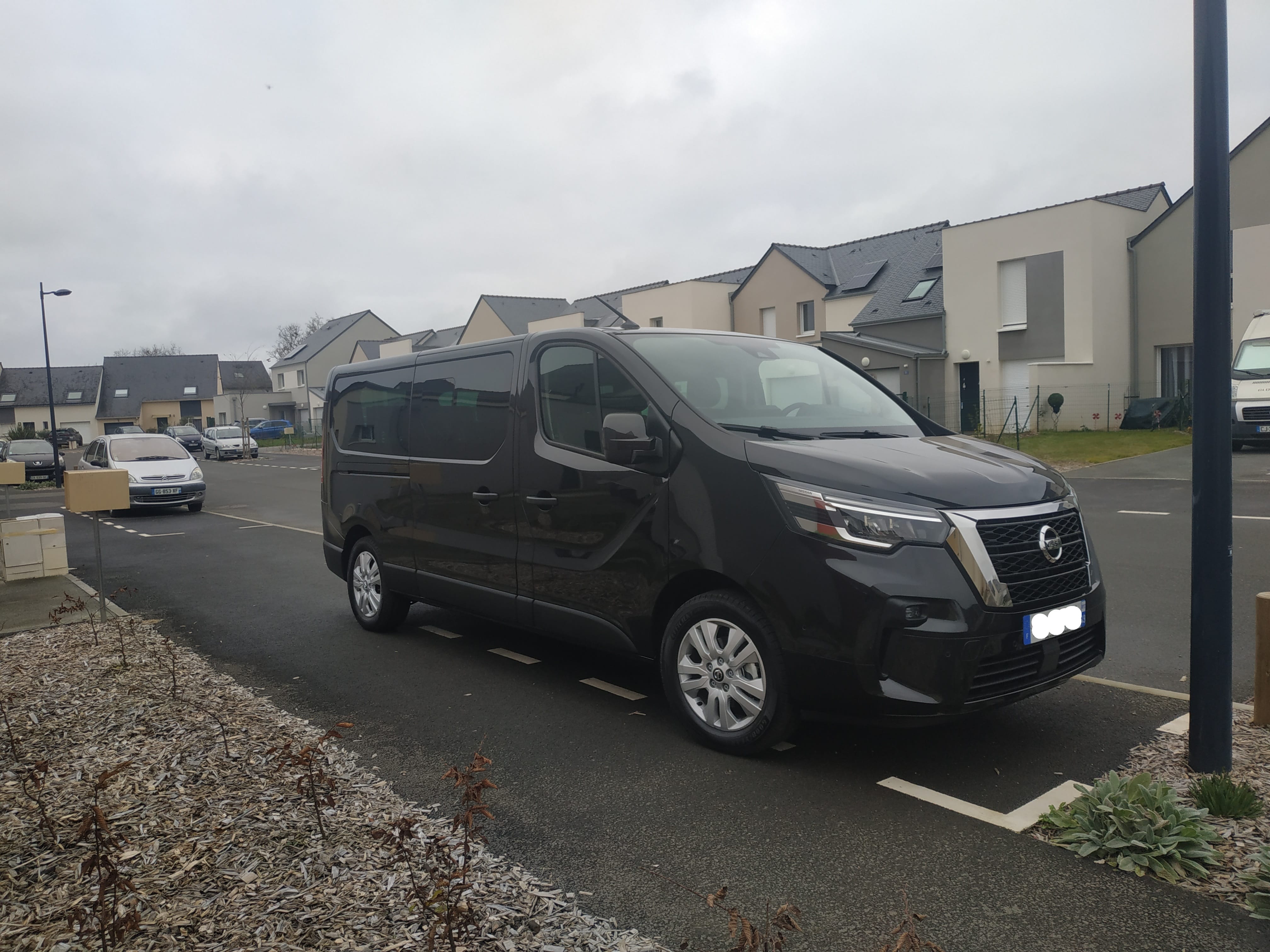 Nissan Primastar, 2024, Diesel, automatique, 9 places et plus