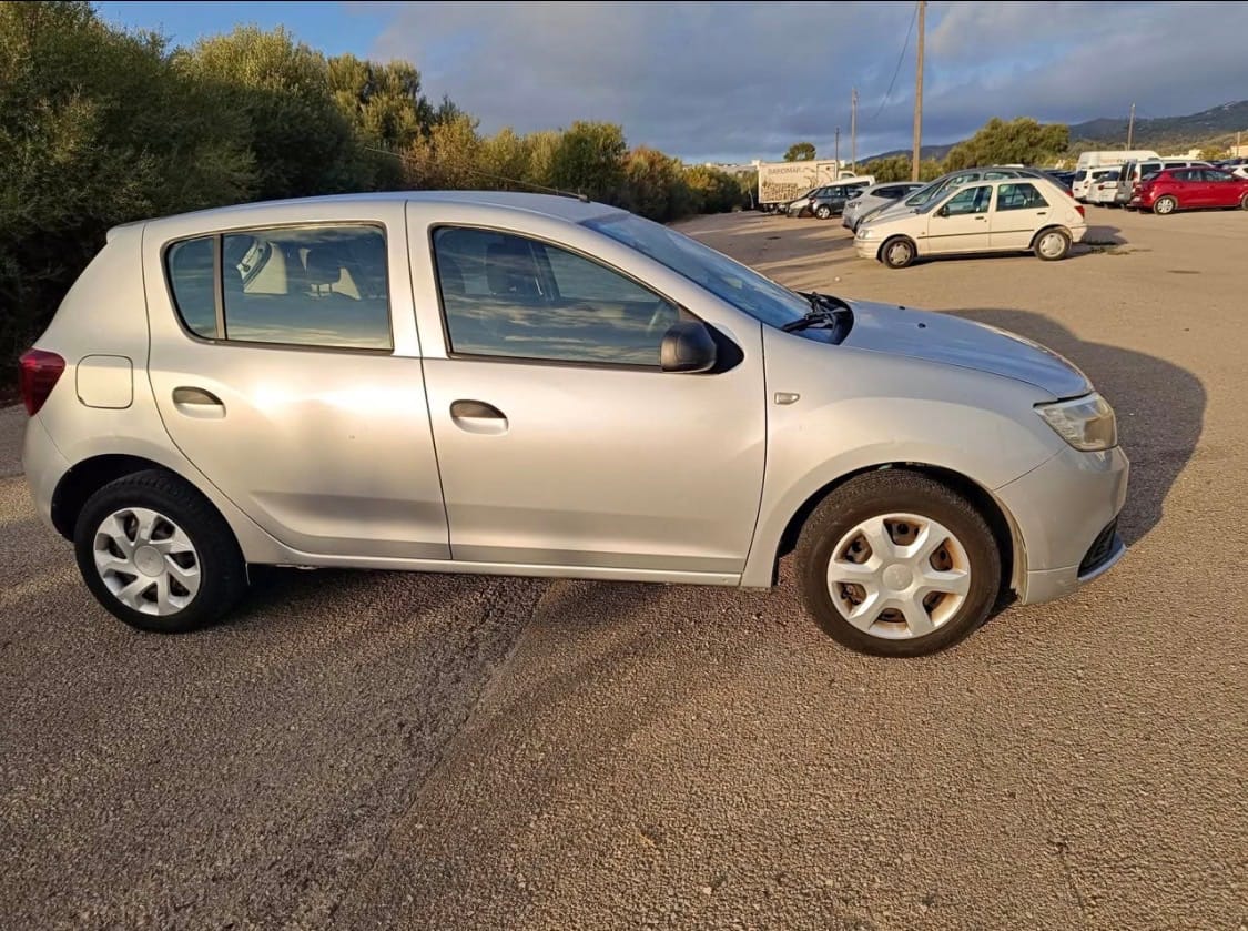 Dacia Sandero 1.0 con Aire acondicionado
