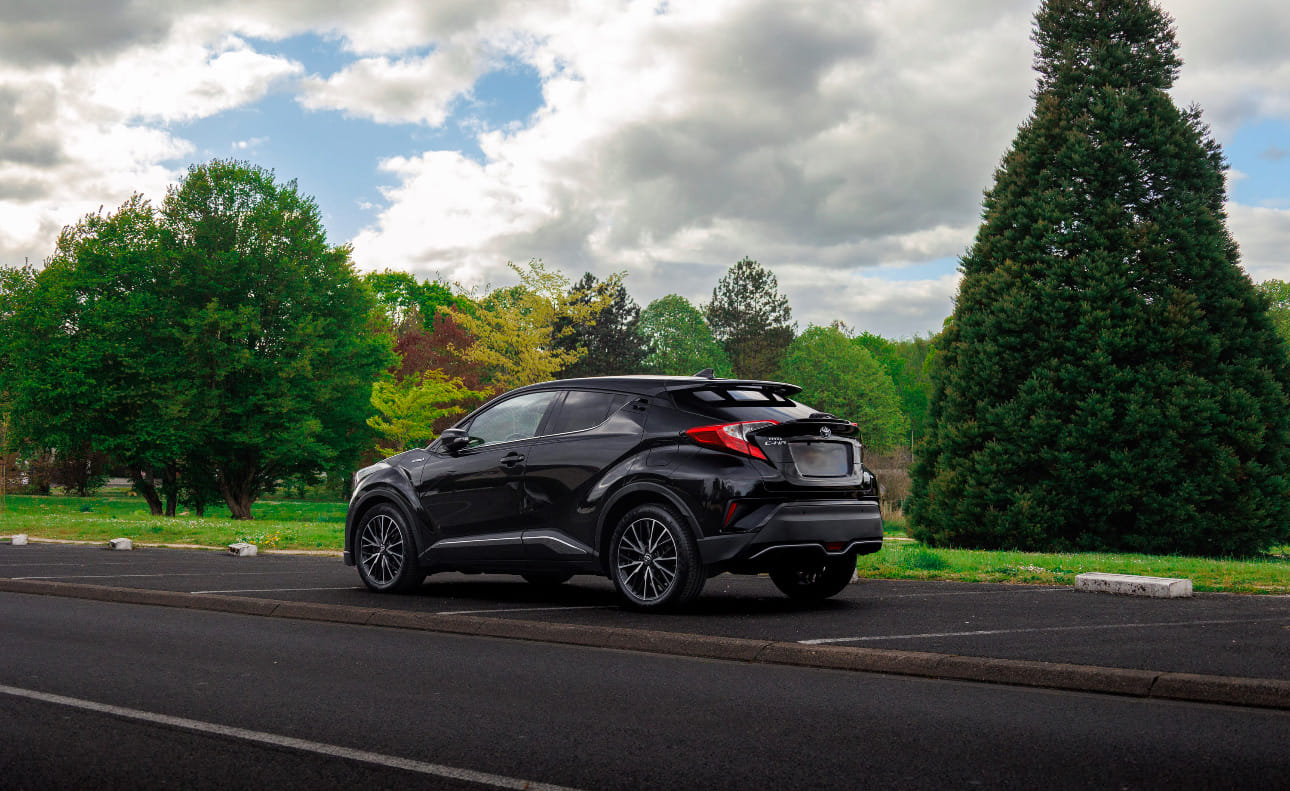 Toyota C-HR Hybrid, 2017, Essence 95 / Électrique (hybride)