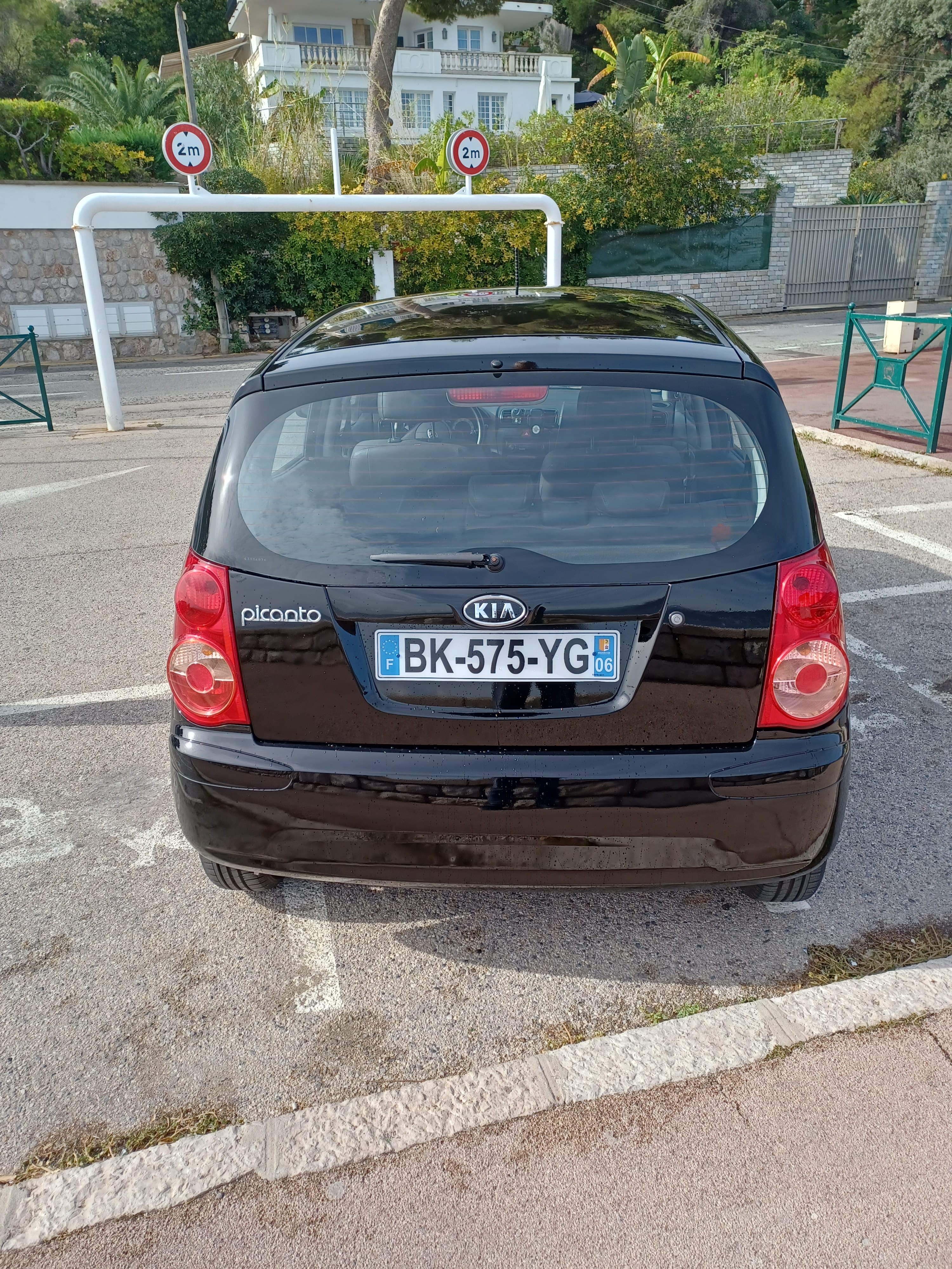 Kia Picanto avec Siège bébé