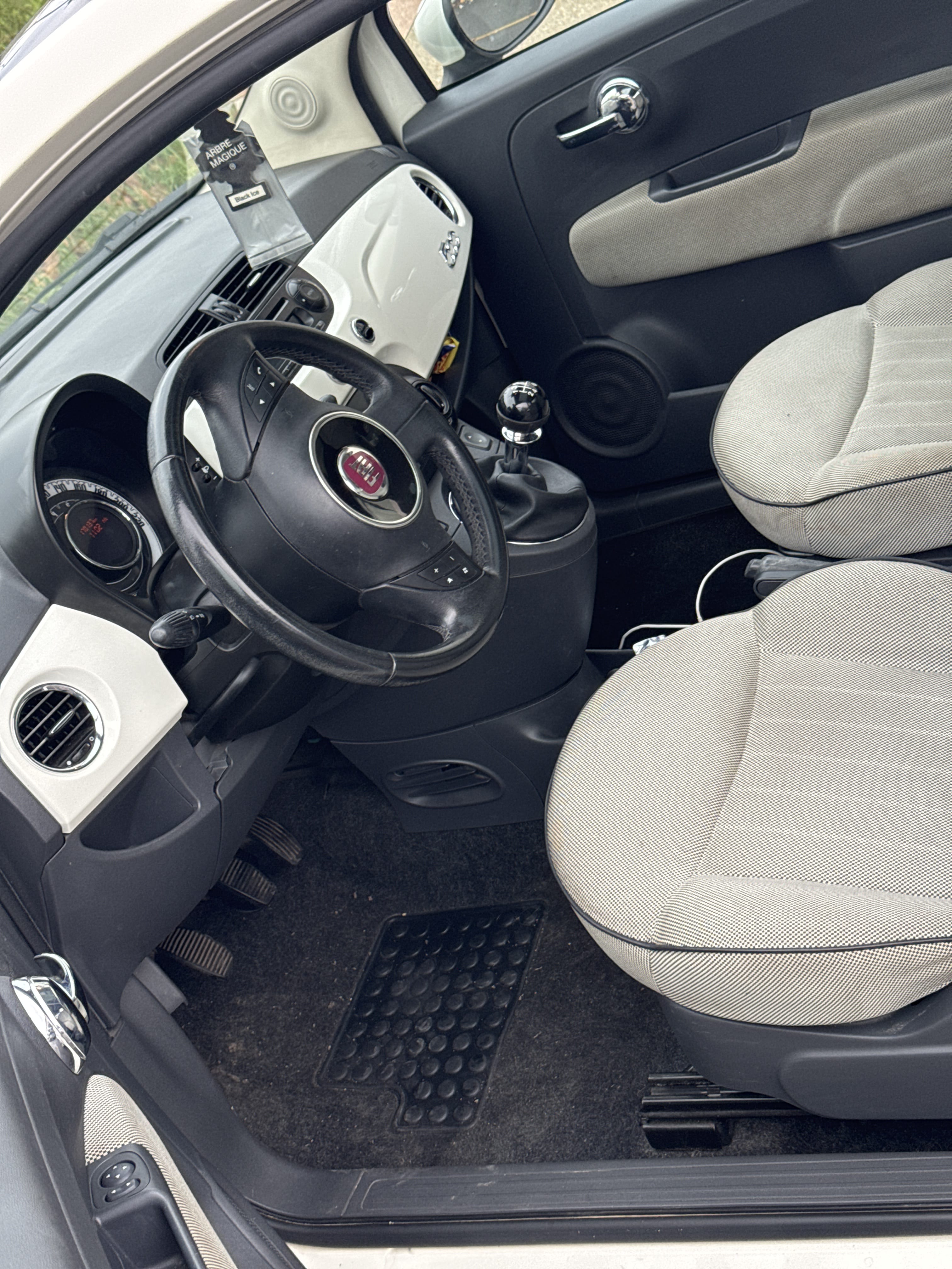 Fiat 500 avec Entrée audio / iPod