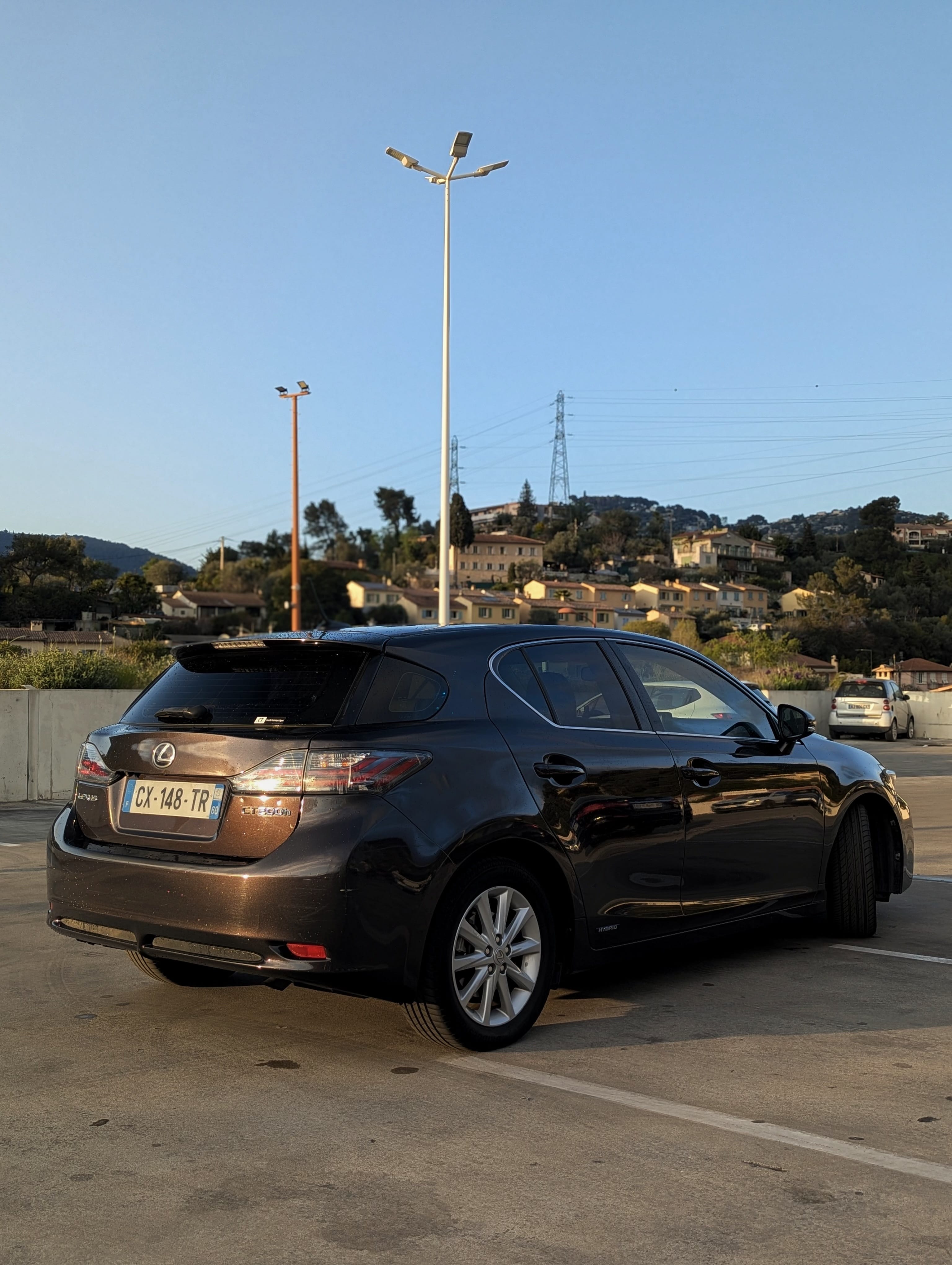 Lexus CT 200h with GPS